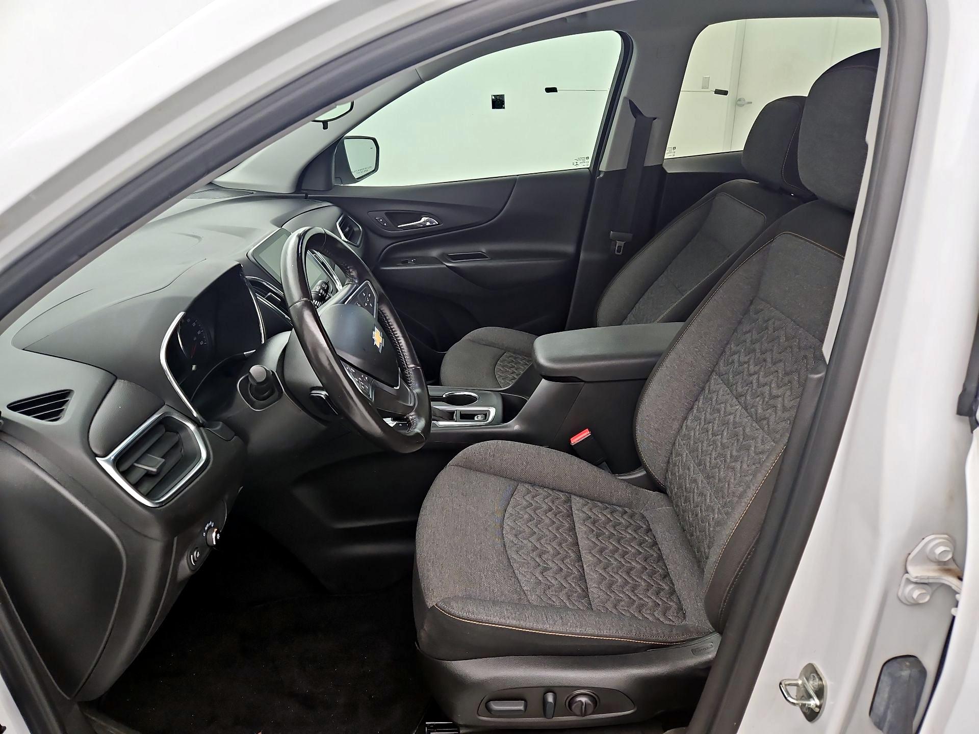 Thumbnail: 2022 Chevrolet Equinox - 11