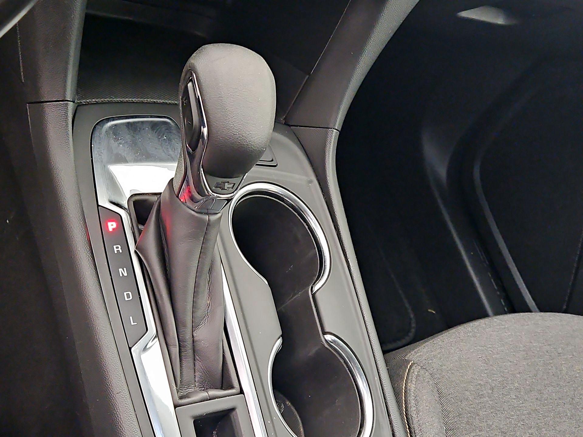 Thumbnail: 2022 Chevrolet Equinox - 18