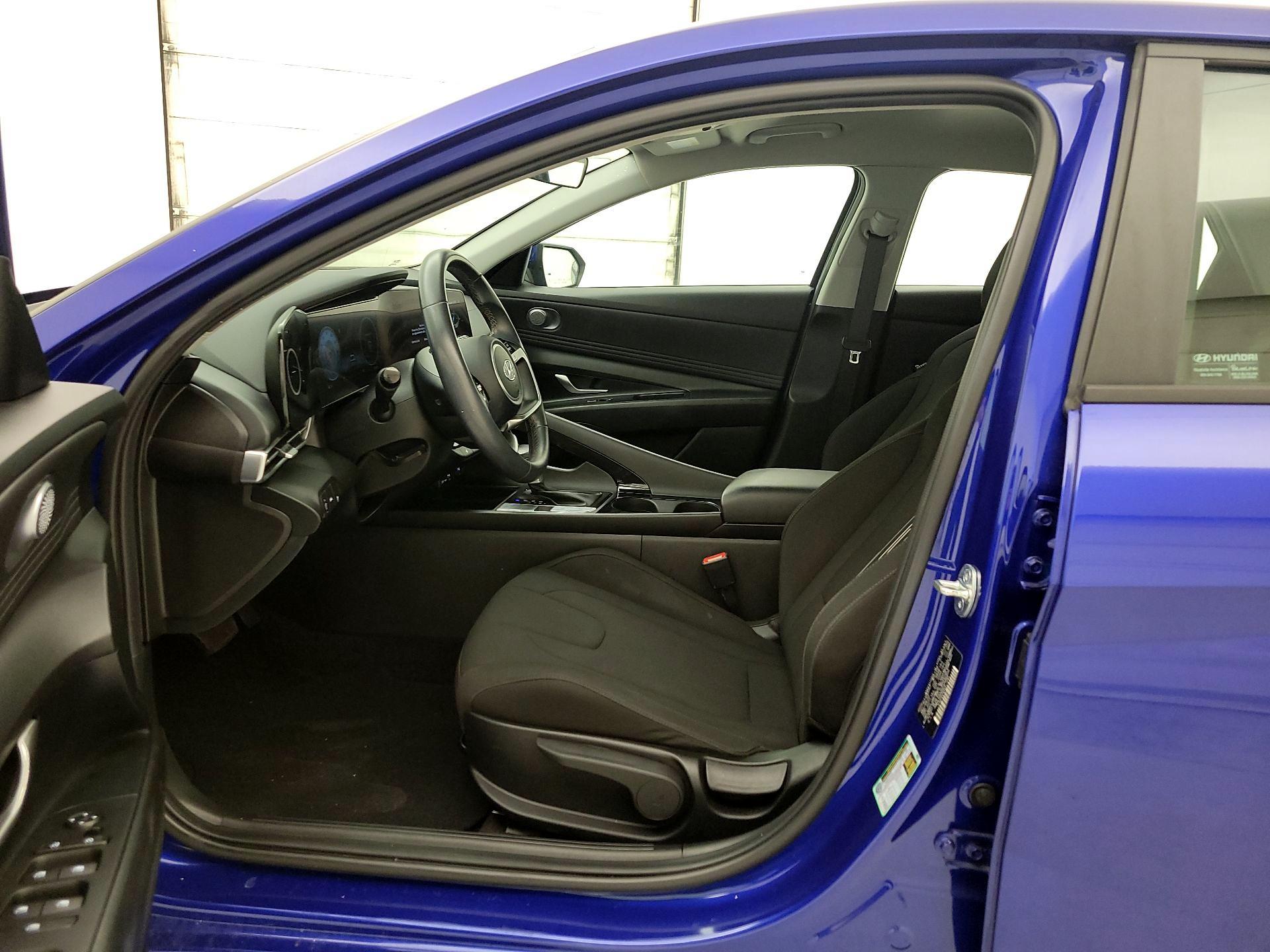 Thumbnail: 2023 Hyundai Elantra - 11