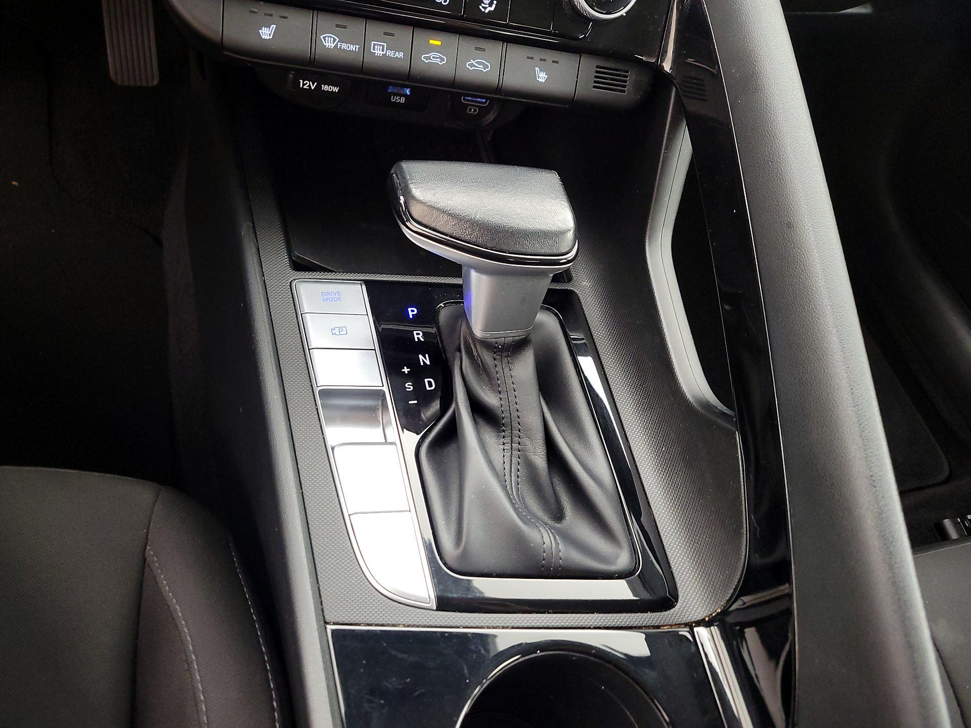 Thumbnail: 2023 Hyundai Elantra - 17