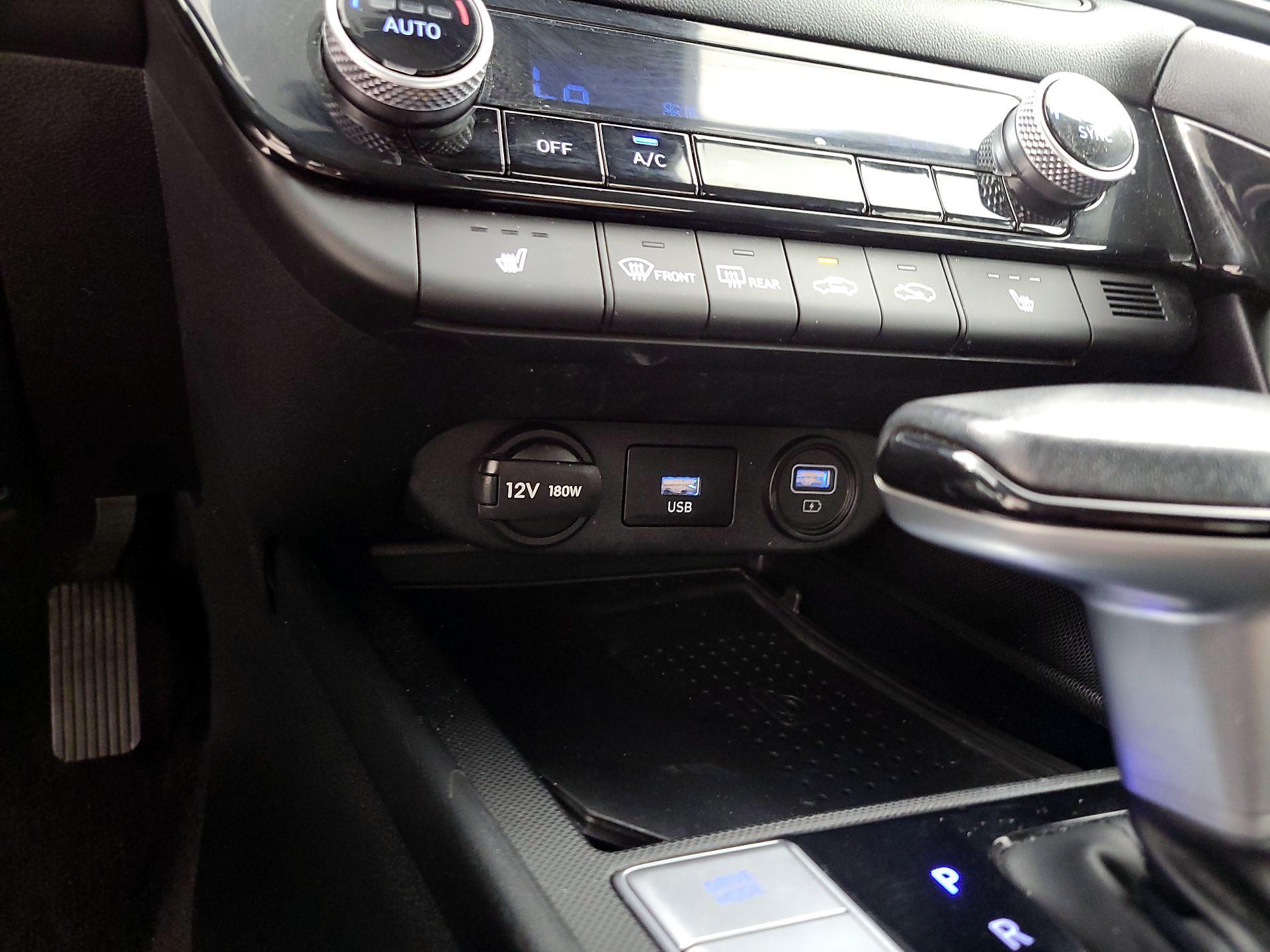 Thumbnail: 2023 Hyundai Elantra - 18