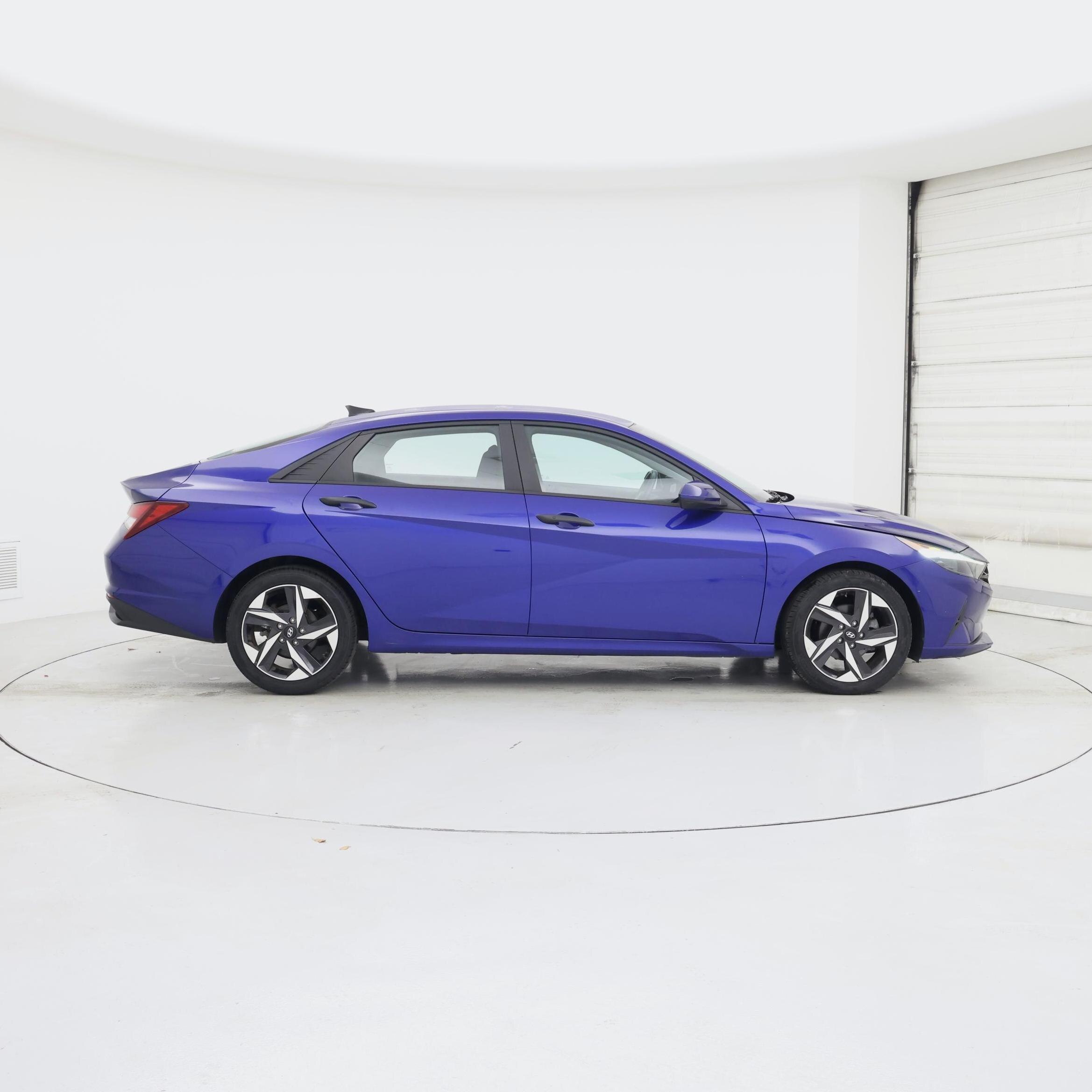 Thumbnail: 2023 Hyundai Elantra - 7