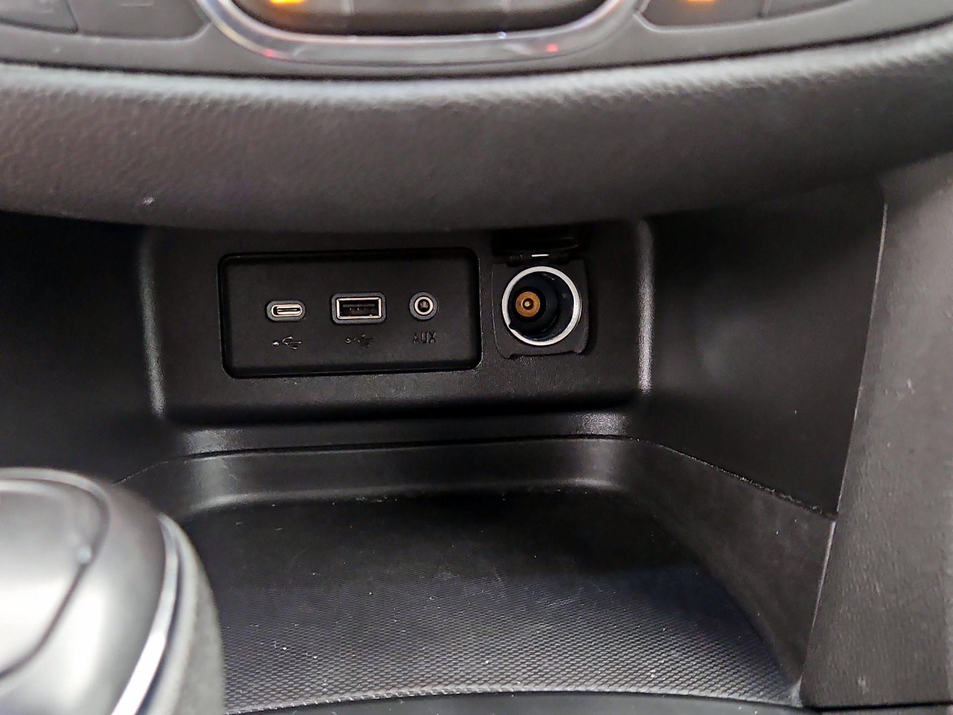 Thumbnail: 2020 Chevrolet Equinox - 19