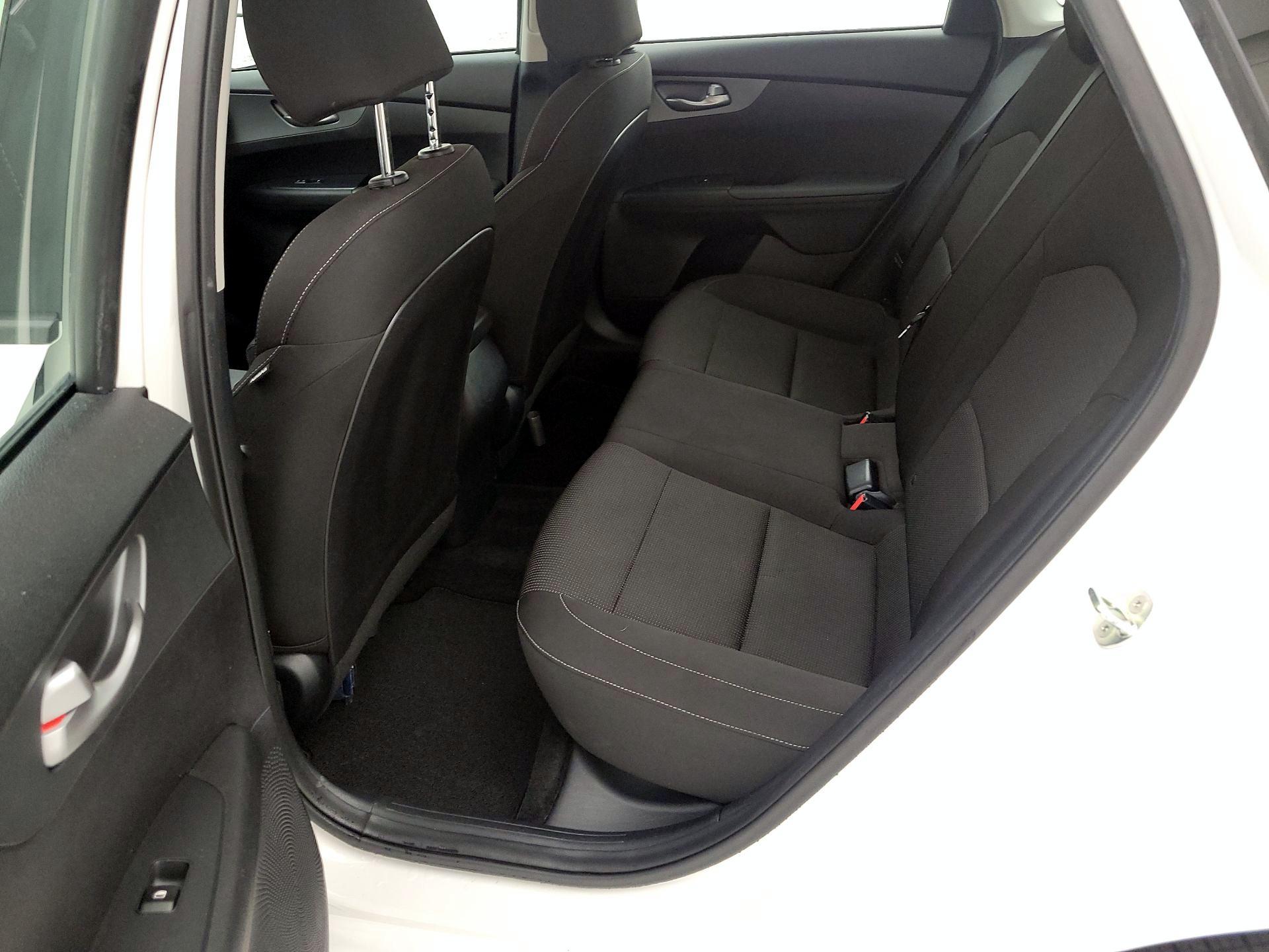 Thumbnail: 2021 Kia Forte - 16