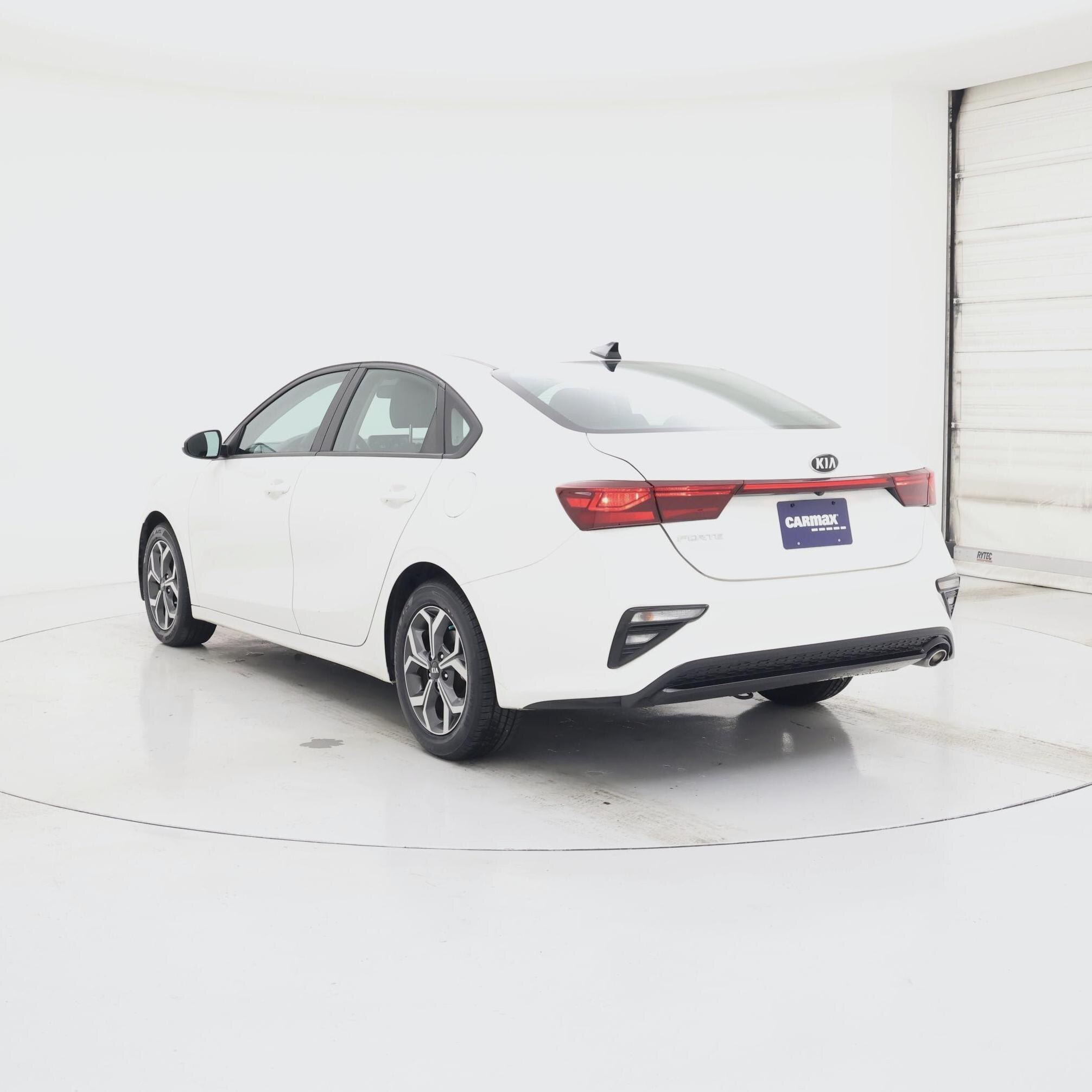 Thumbnail: 2021 Kia Forte - 2