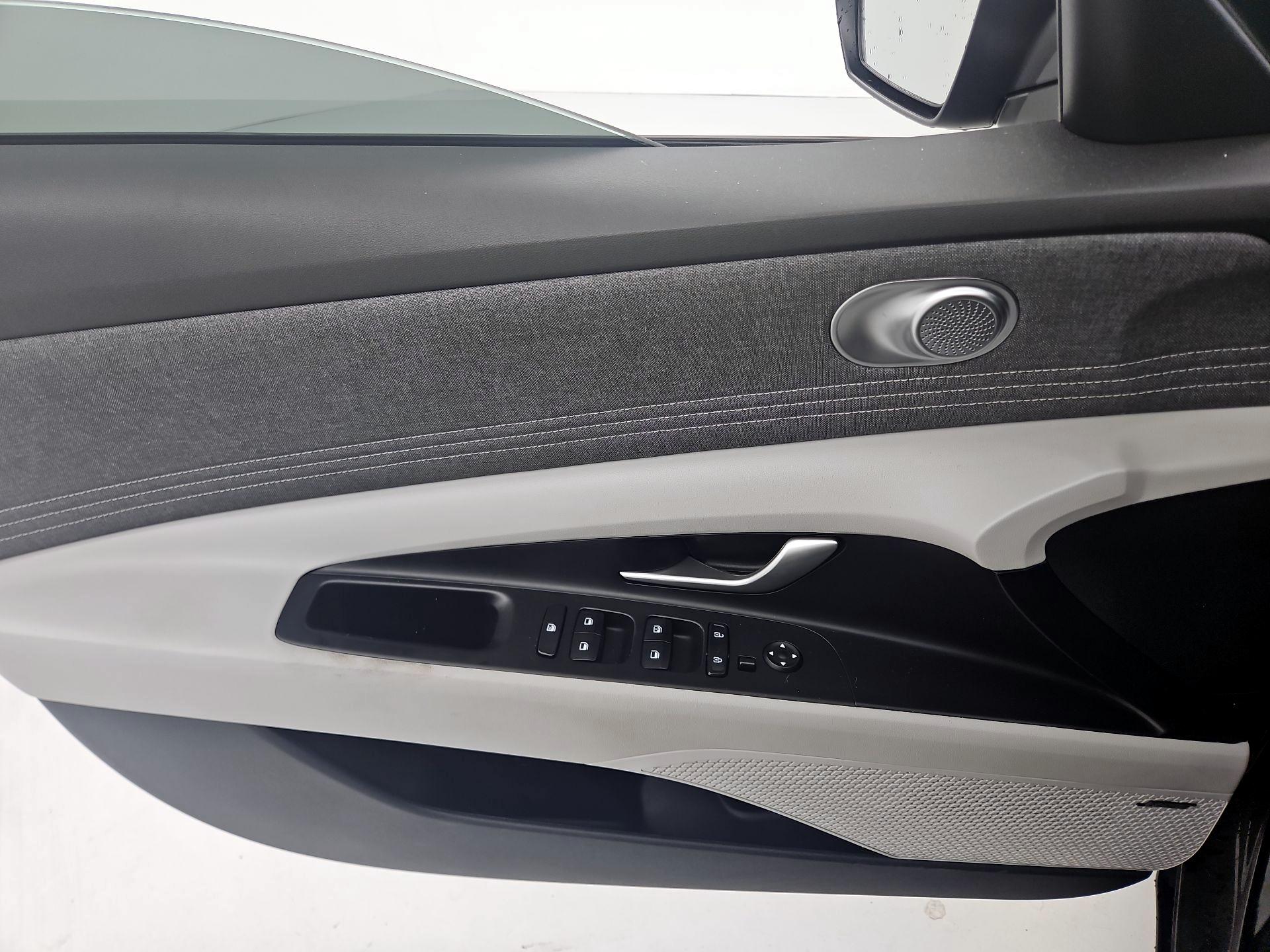 Thumbnail: 2023 Hyundai Elantra - 12