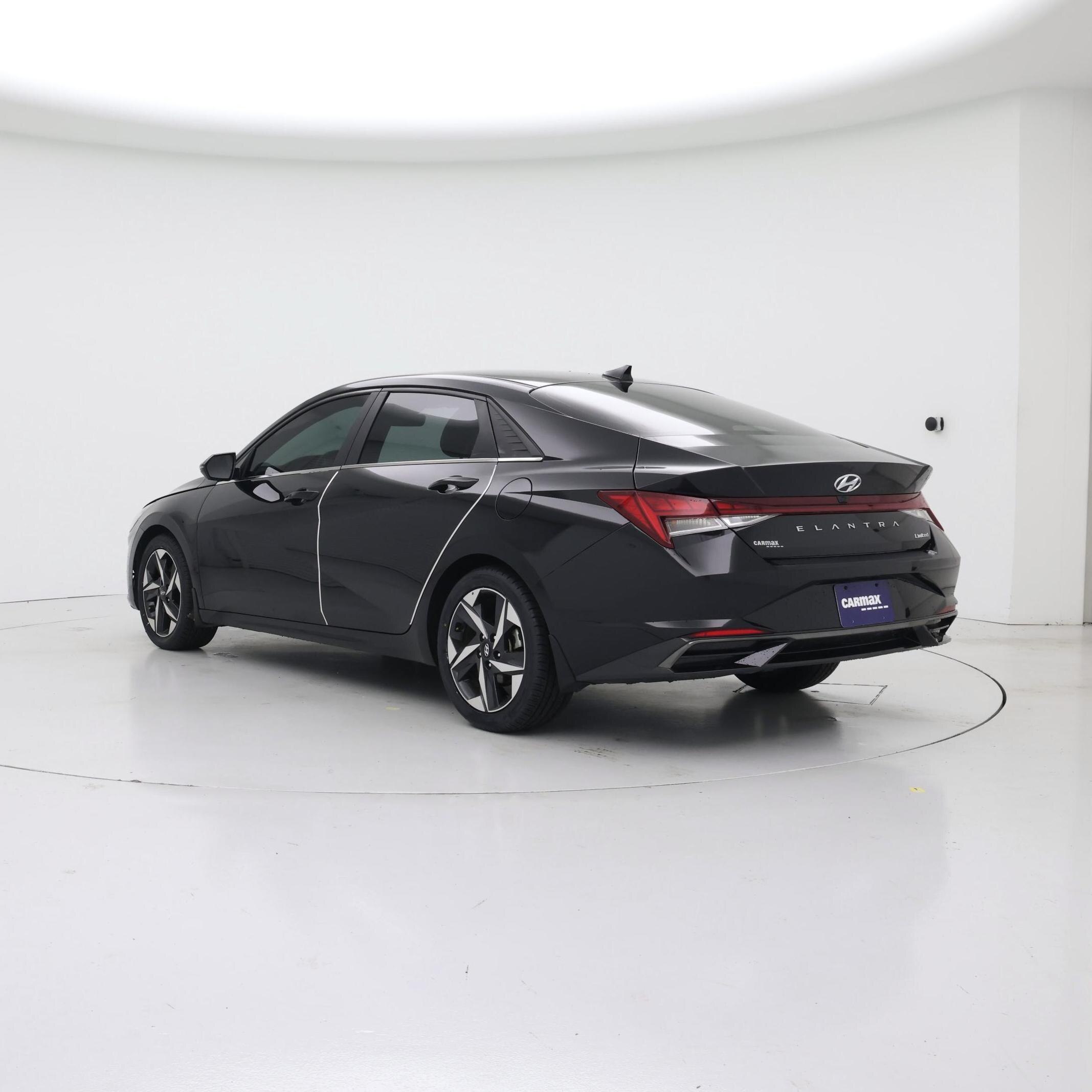 Thumbnail: 2023 Hyundai Elantra - 2