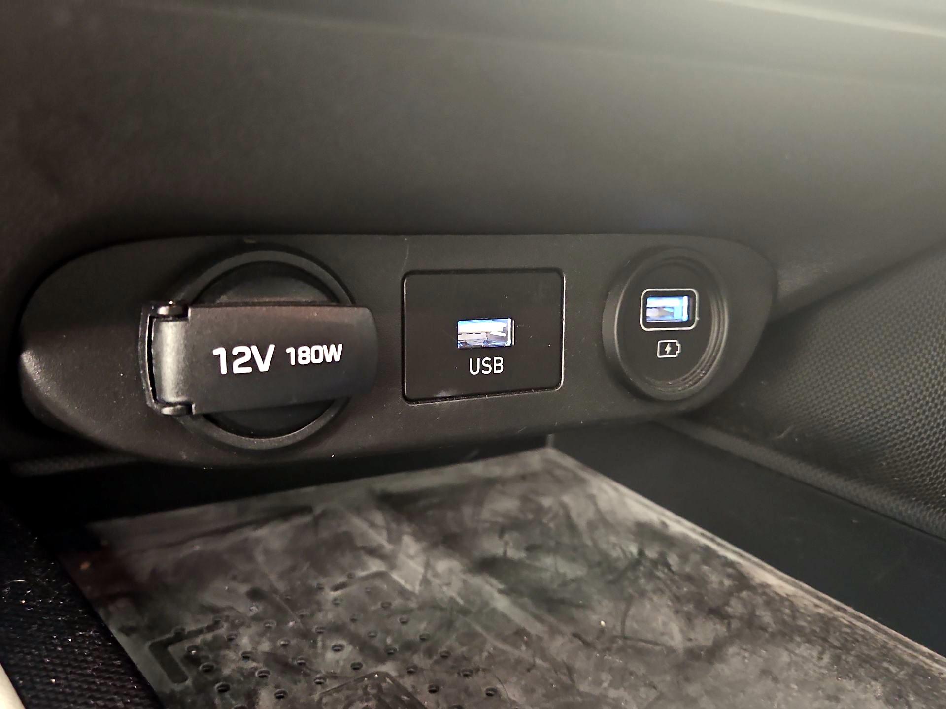 Thumbnail: 2023 Hyundai Elantra - 19