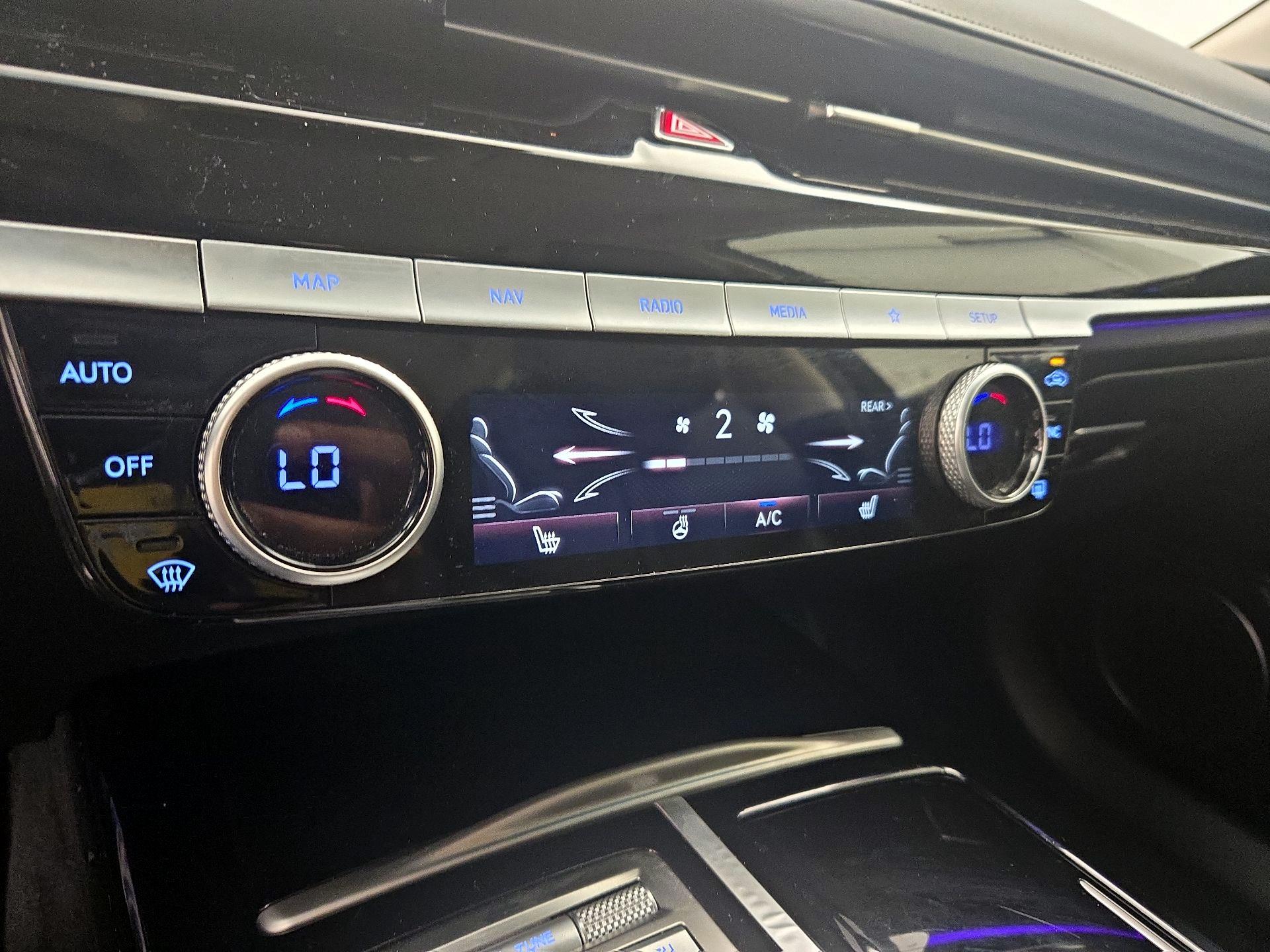 Thumbnail: 2023 Genesis G80 - 17