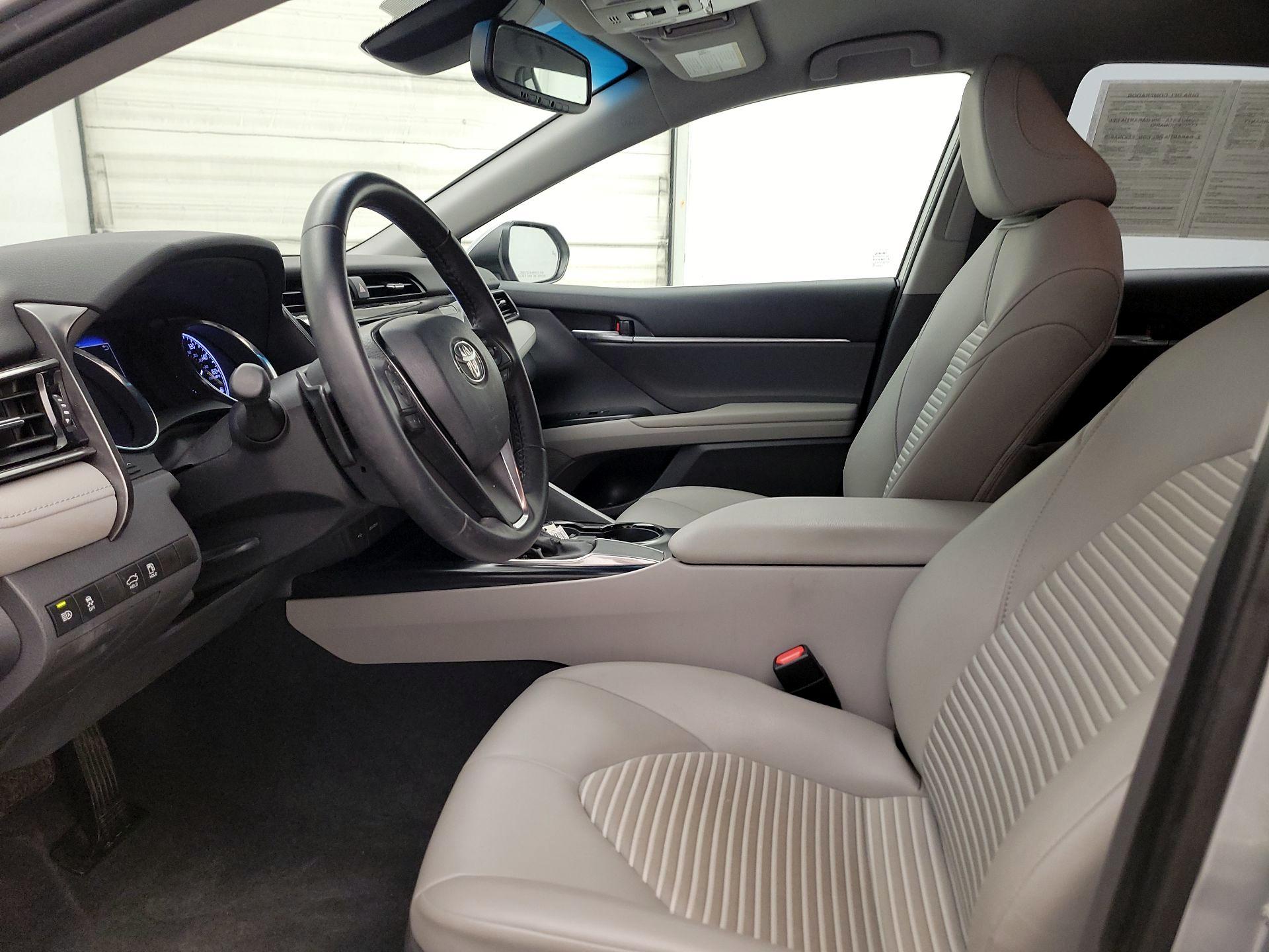 Thumbnail: 2020 Toyota Camry - 11