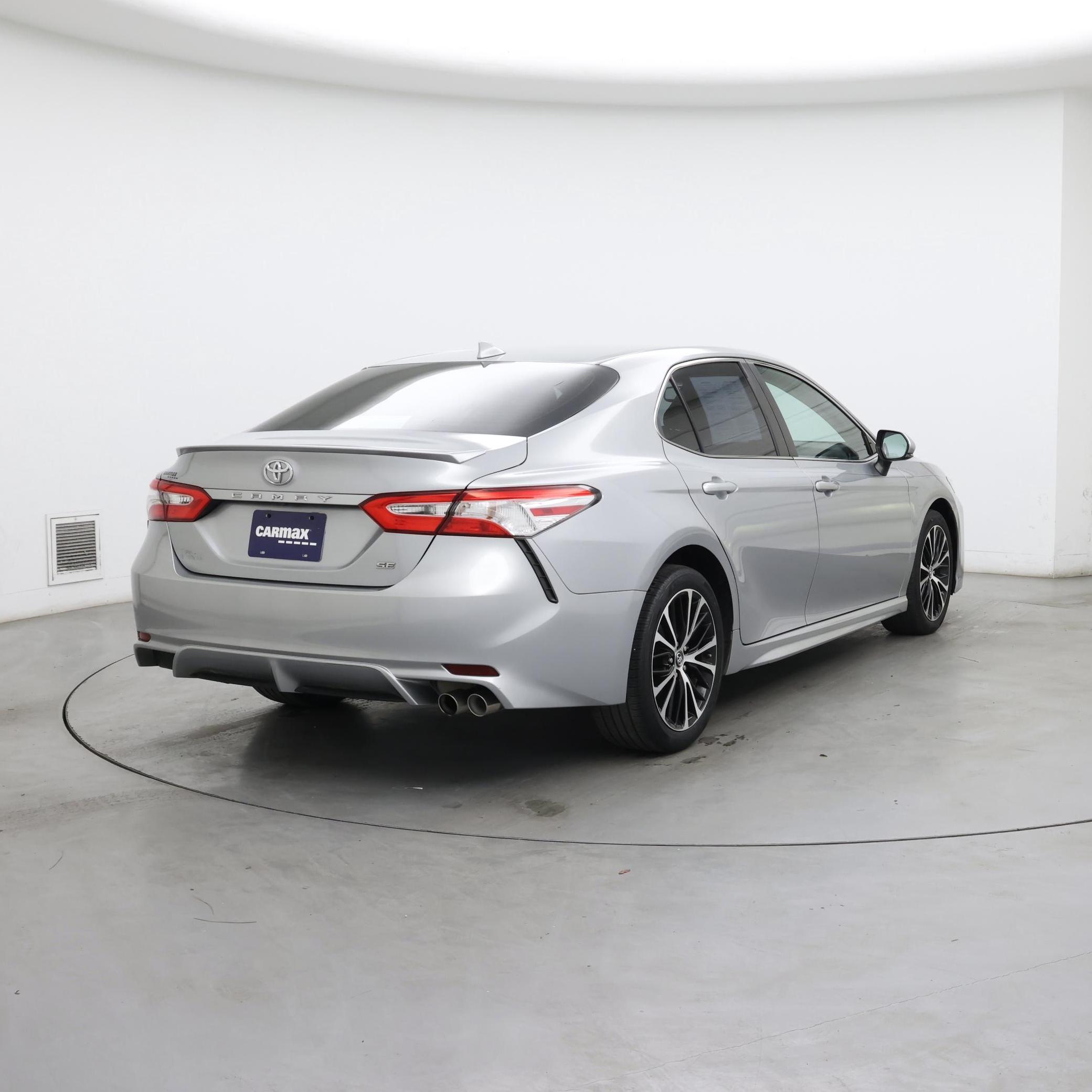 Thumbnail: 2020 Toyota Camry - 8