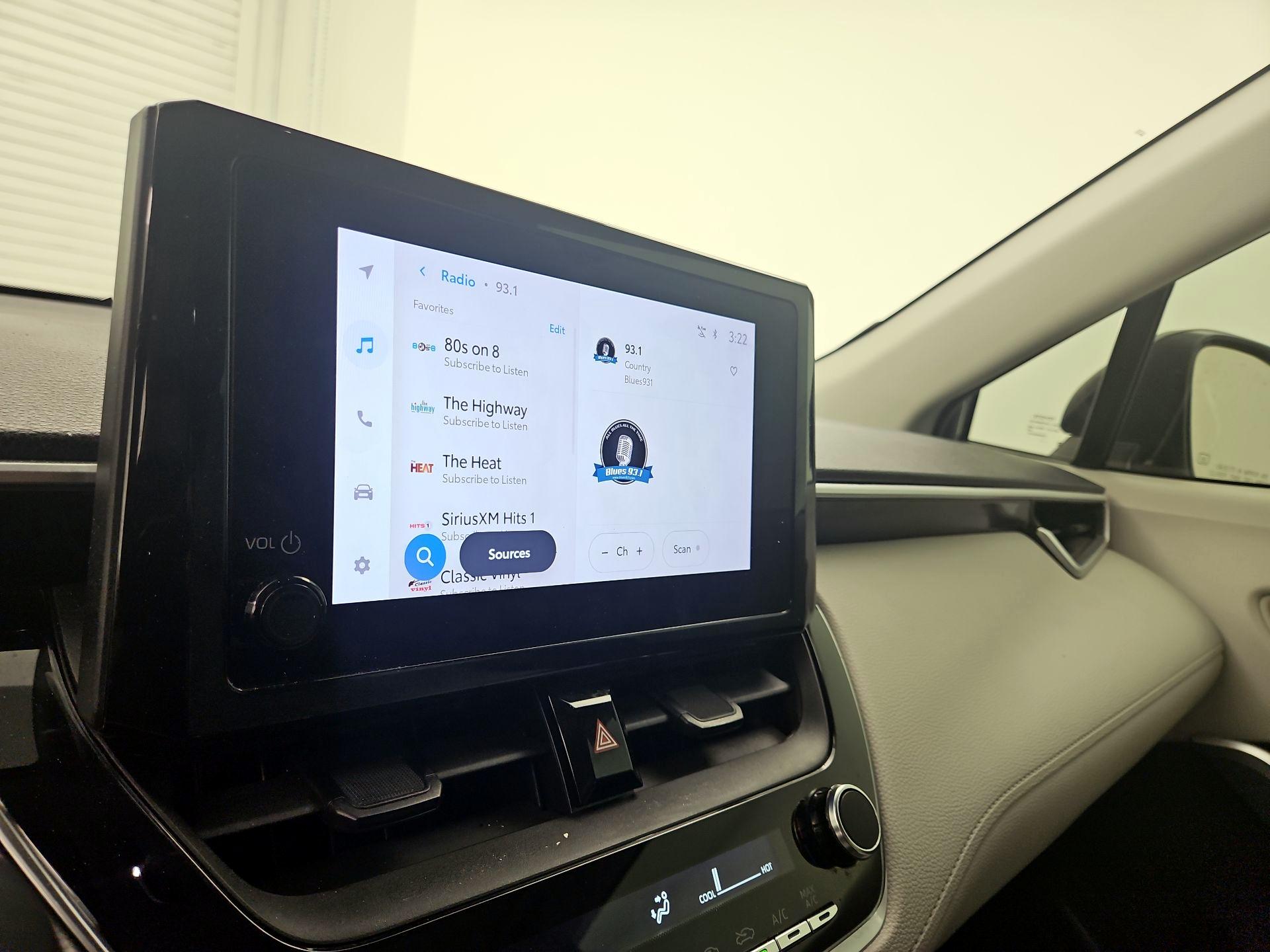 Thumbnail: 2023 Toyota Corolla Cross - 15