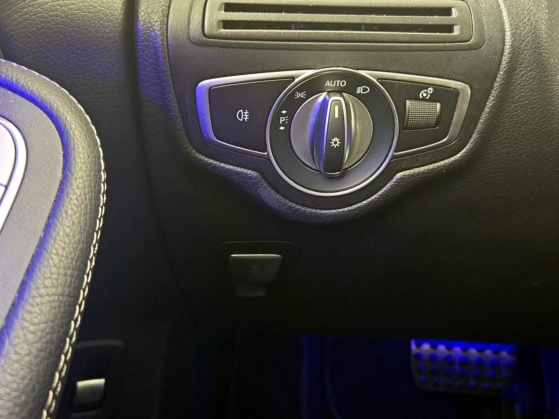 Thumbnail: 2022 Mercedes-Benz GLC - 13