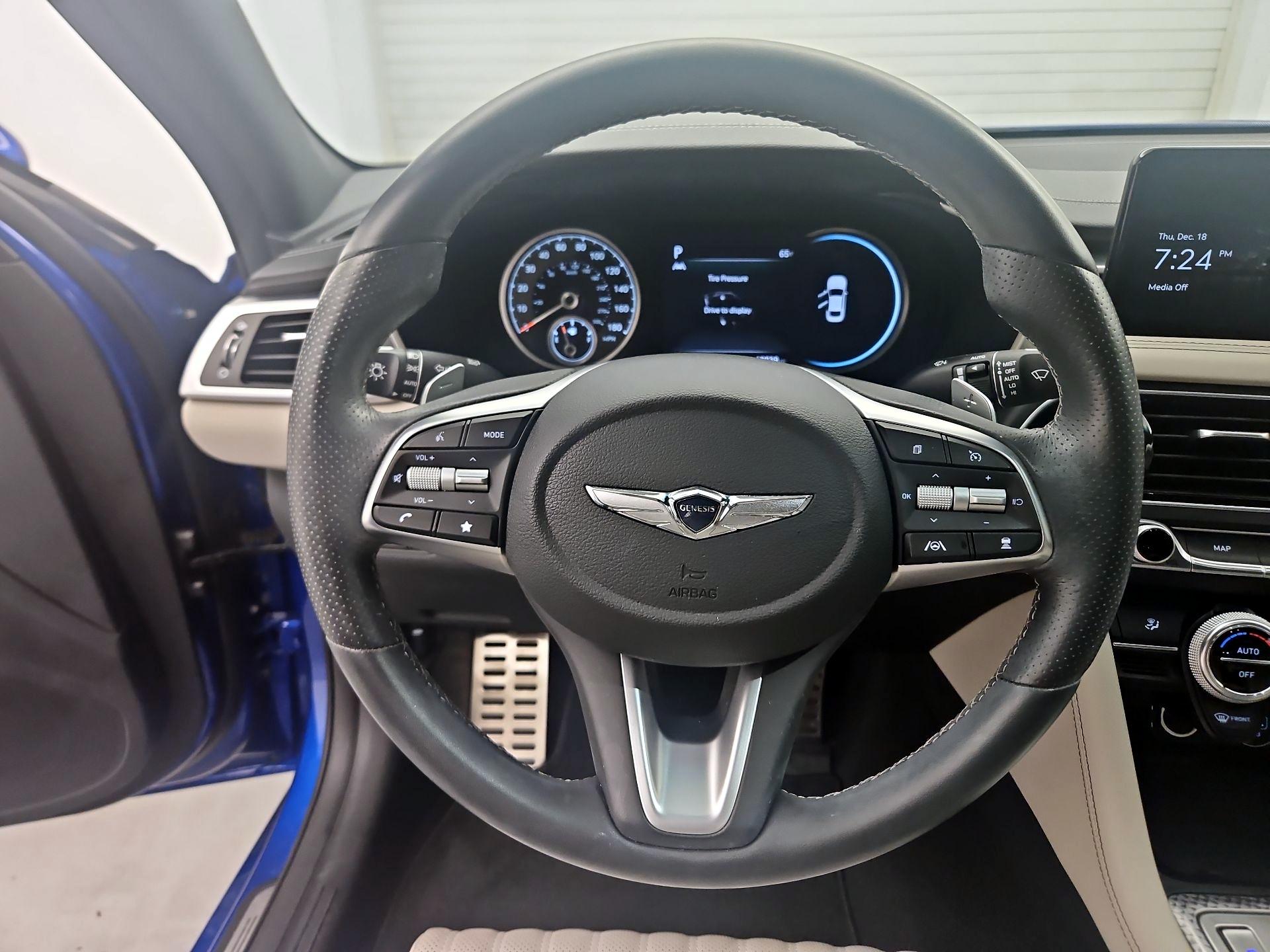 Thumbnail: 2023 Genesis G70 - 10