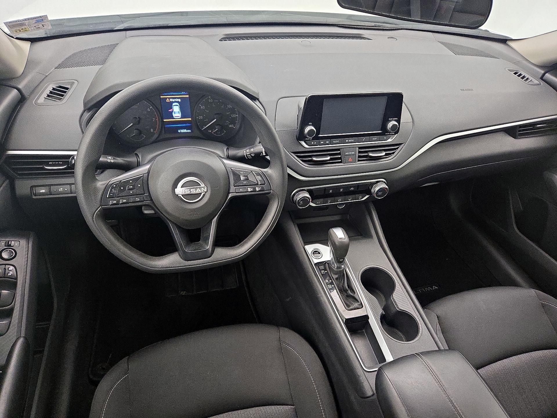 Thumbnail: 2023 Nissan Altima - 9