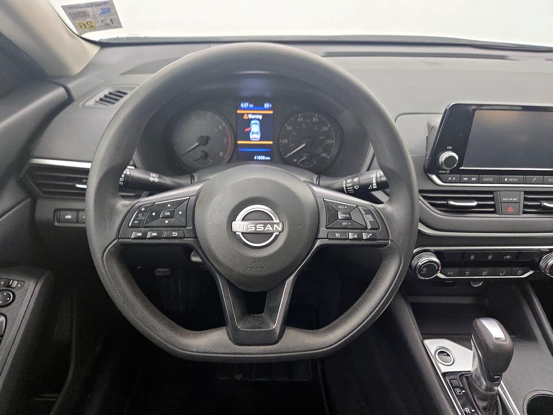 Thumbnail: 2023 Nissan Altima - 10