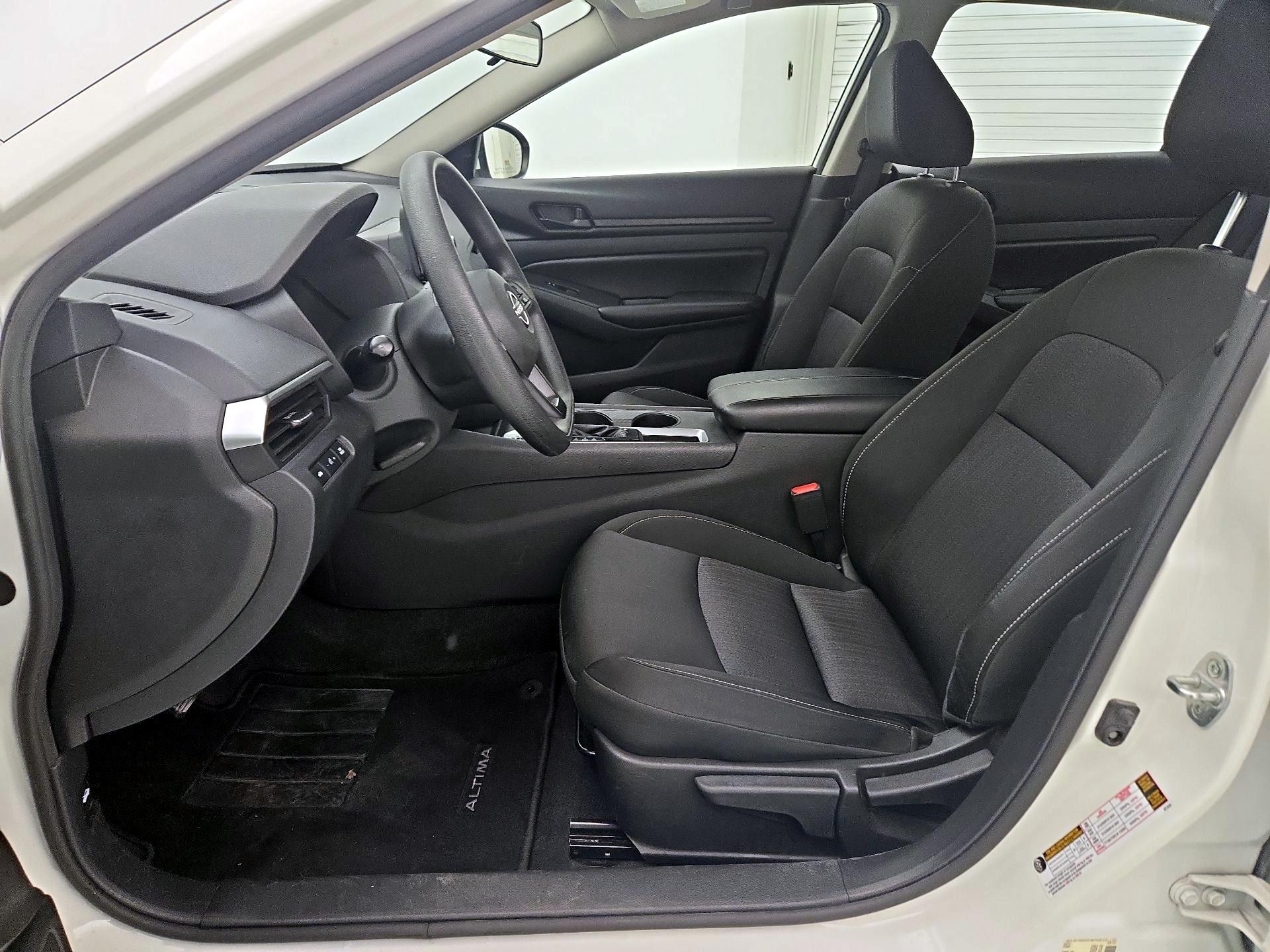 Thumbnail: 2023 Nissan Altima - 11