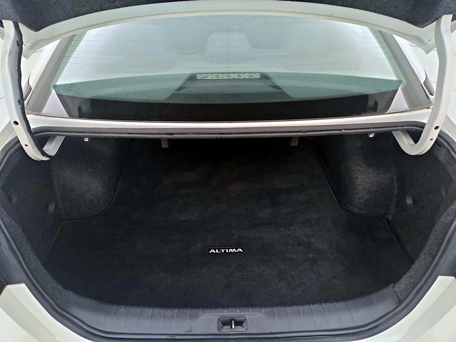 Thumbnail: 2023 Nissan Altima - 20