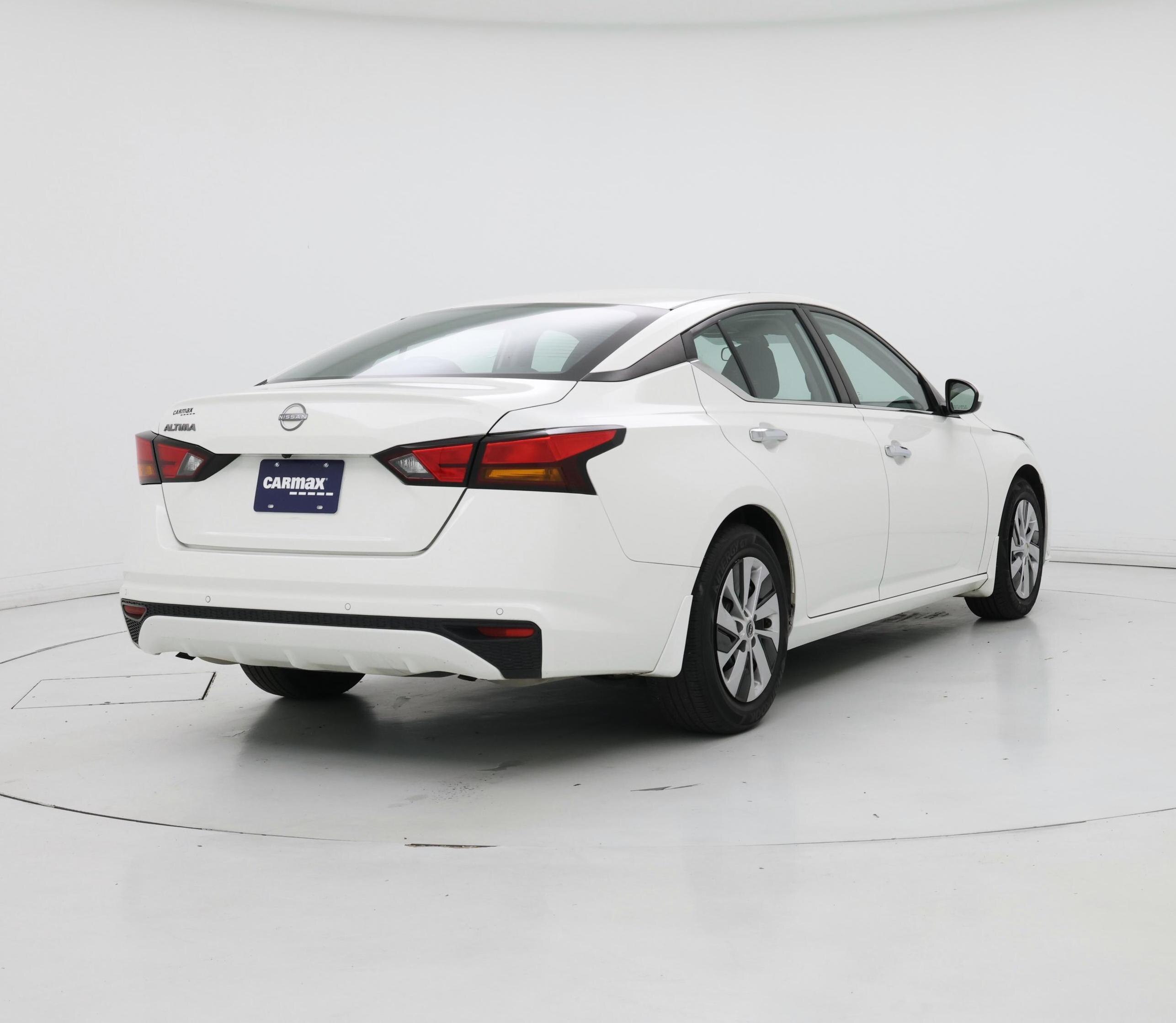 Thumbnail: 2023 Nissan Altima - 8