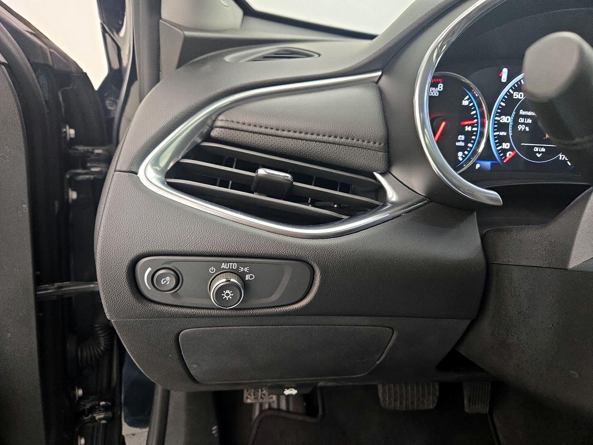 Thumbnail: 2020 Chevrolet Malibu - 13