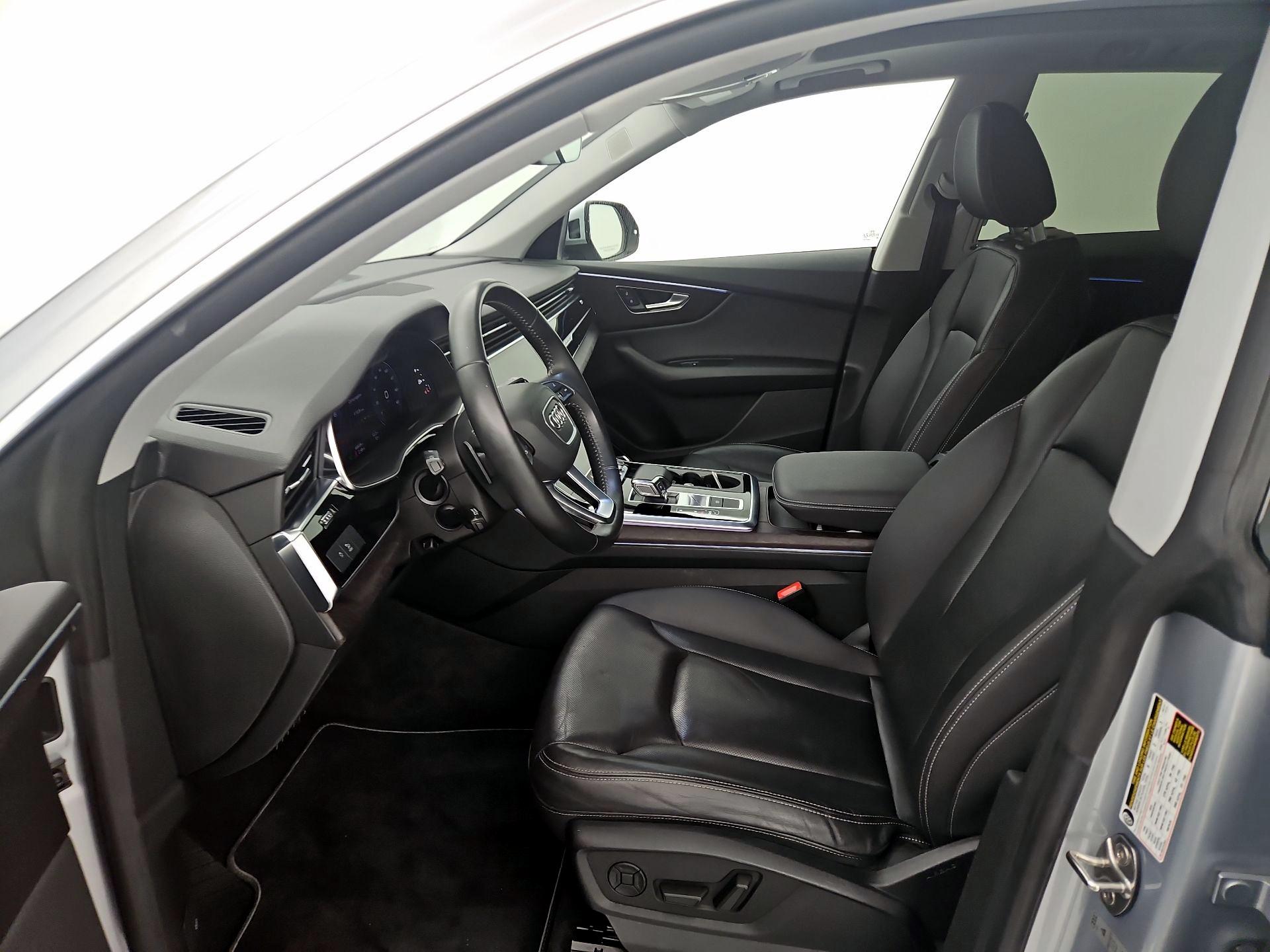 Thumbnail: 2020 Audi Q8 - 11