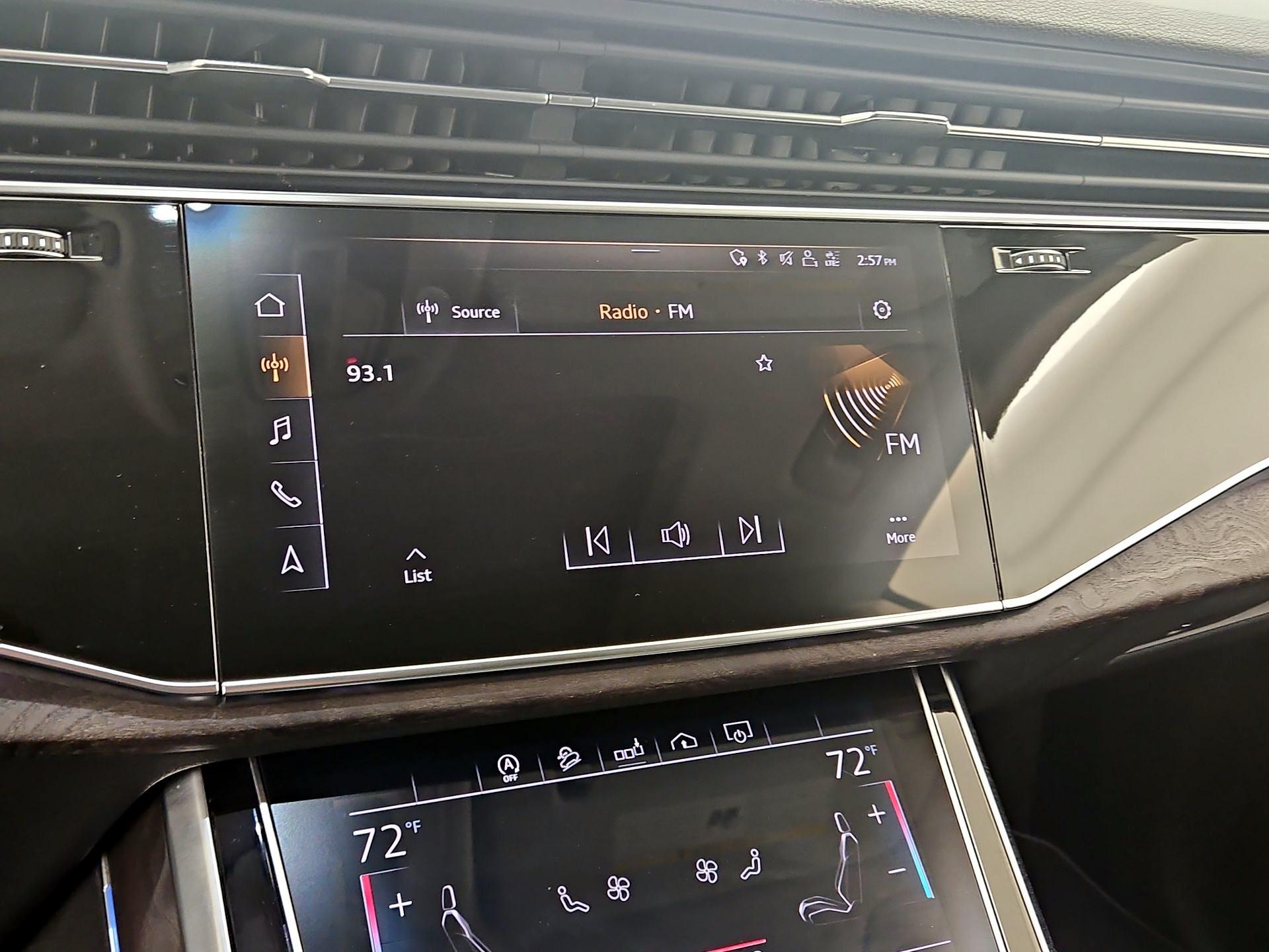 Thumbnail: 2020 Audi Q8 - 16