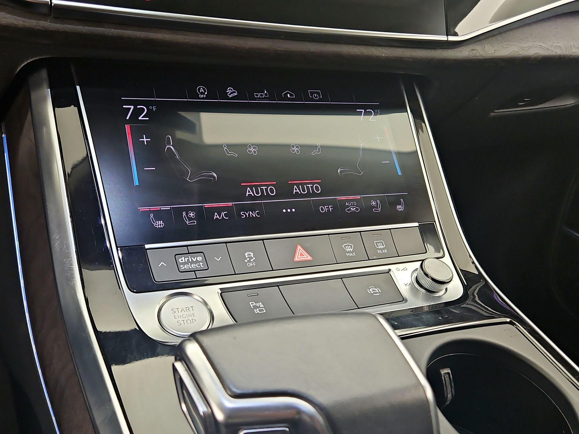 Thumbnail: 2020 Audi Q8 - 17