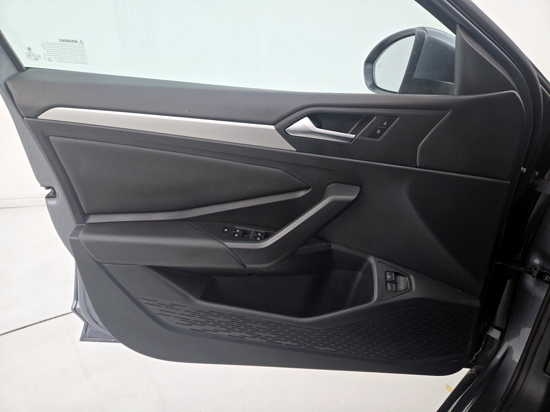 Thumbnail: 2021 Volkswagen Jetta - 12