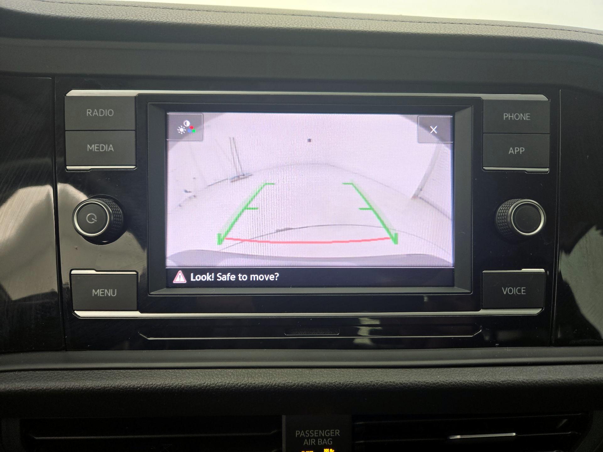 Thumbnail: 2021 Volkswagen Jetta - 14