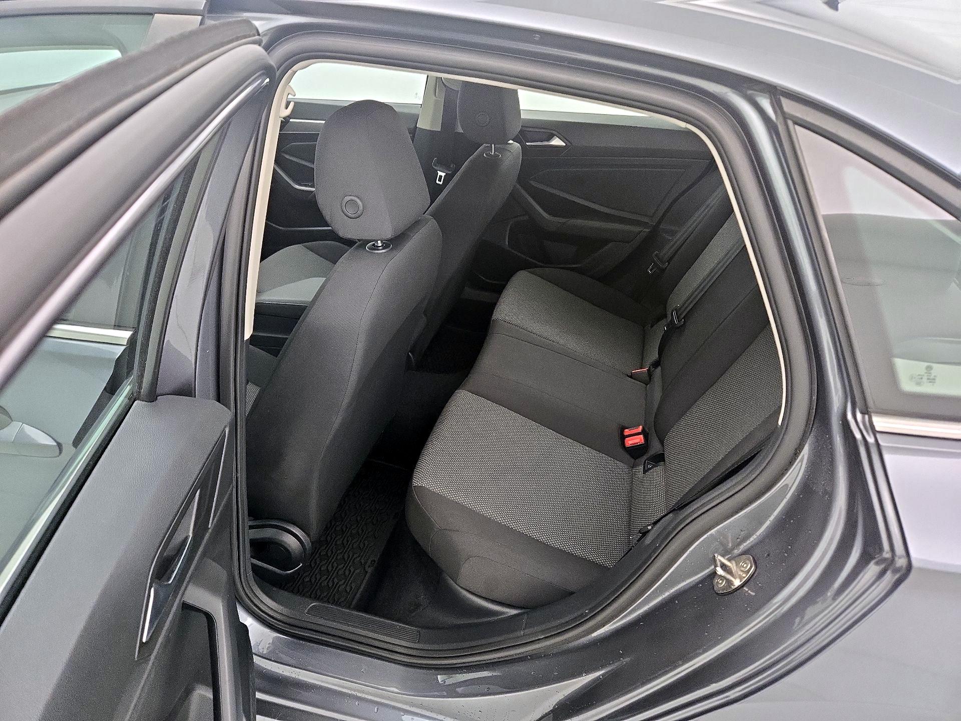 Thumbnail: 2021 Volkswagen Jetta - 19