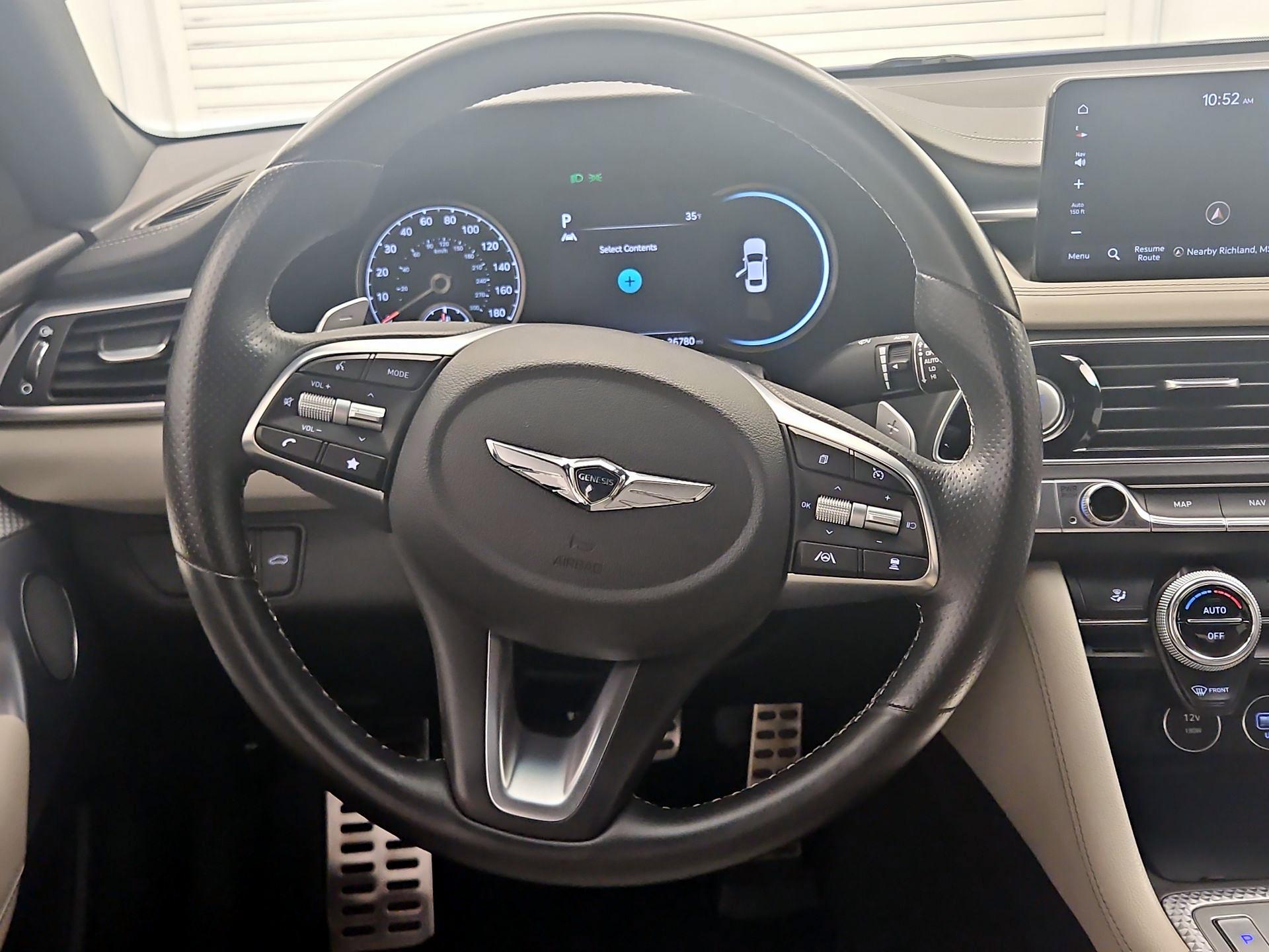 Thumbnail: 2023 Genesis G70 - 10