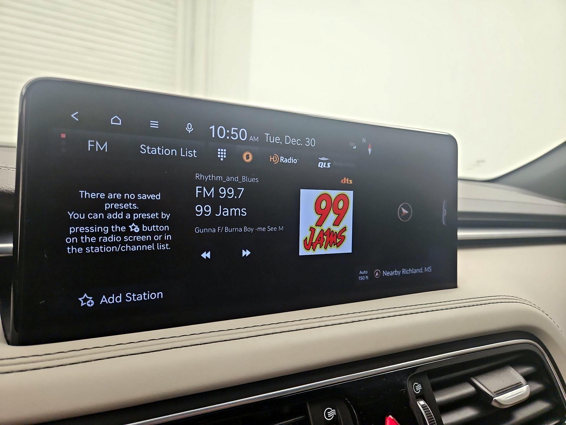 Thumbnail: 2023 Genesis G70 - 16