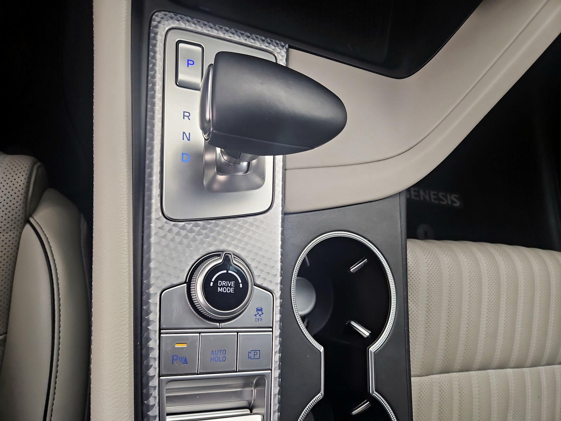 Thumbnail: 2023 Genesis G70 - 18