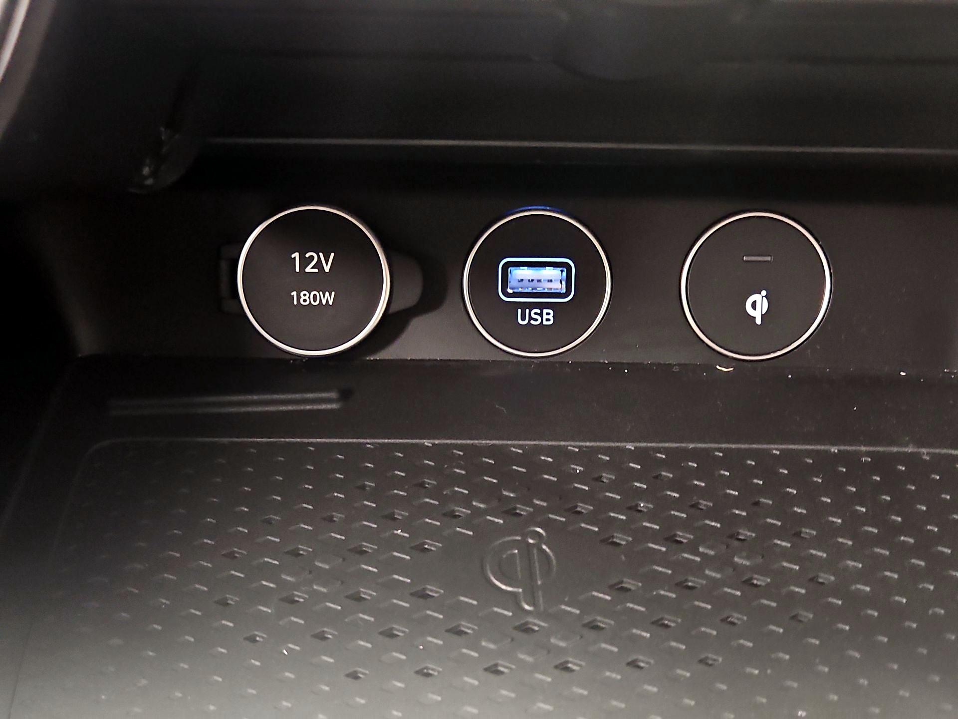 Thumbnail: 2023 Genesis G70 - 19