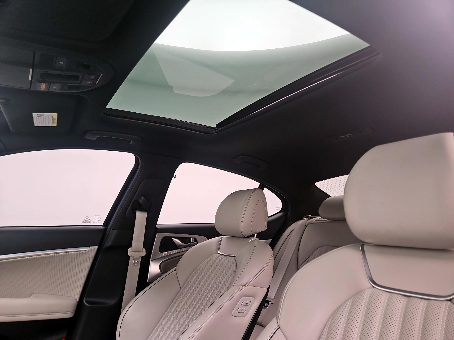 Thumbnail: 2023 Genesis G70 - 20