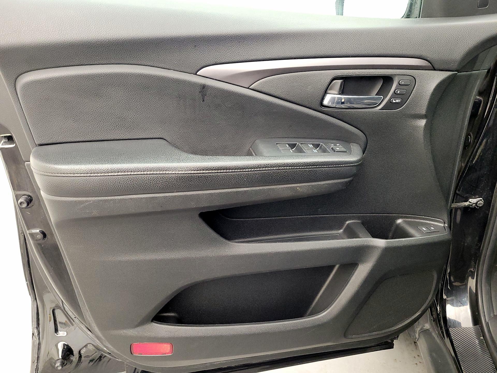 Thumbnail: 2021 Honda Pilot - 12