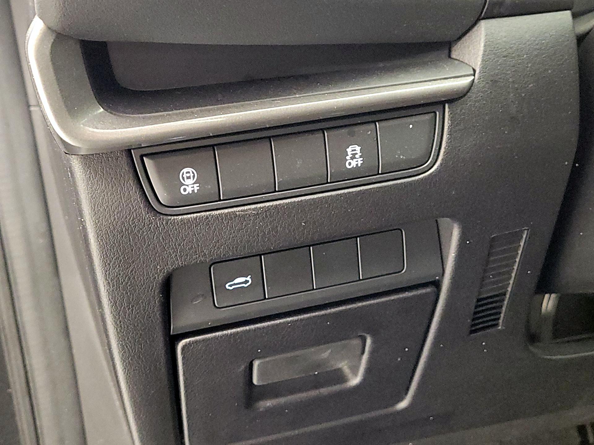 Thumbnail: 2021 Mazda Mazda3 - 13