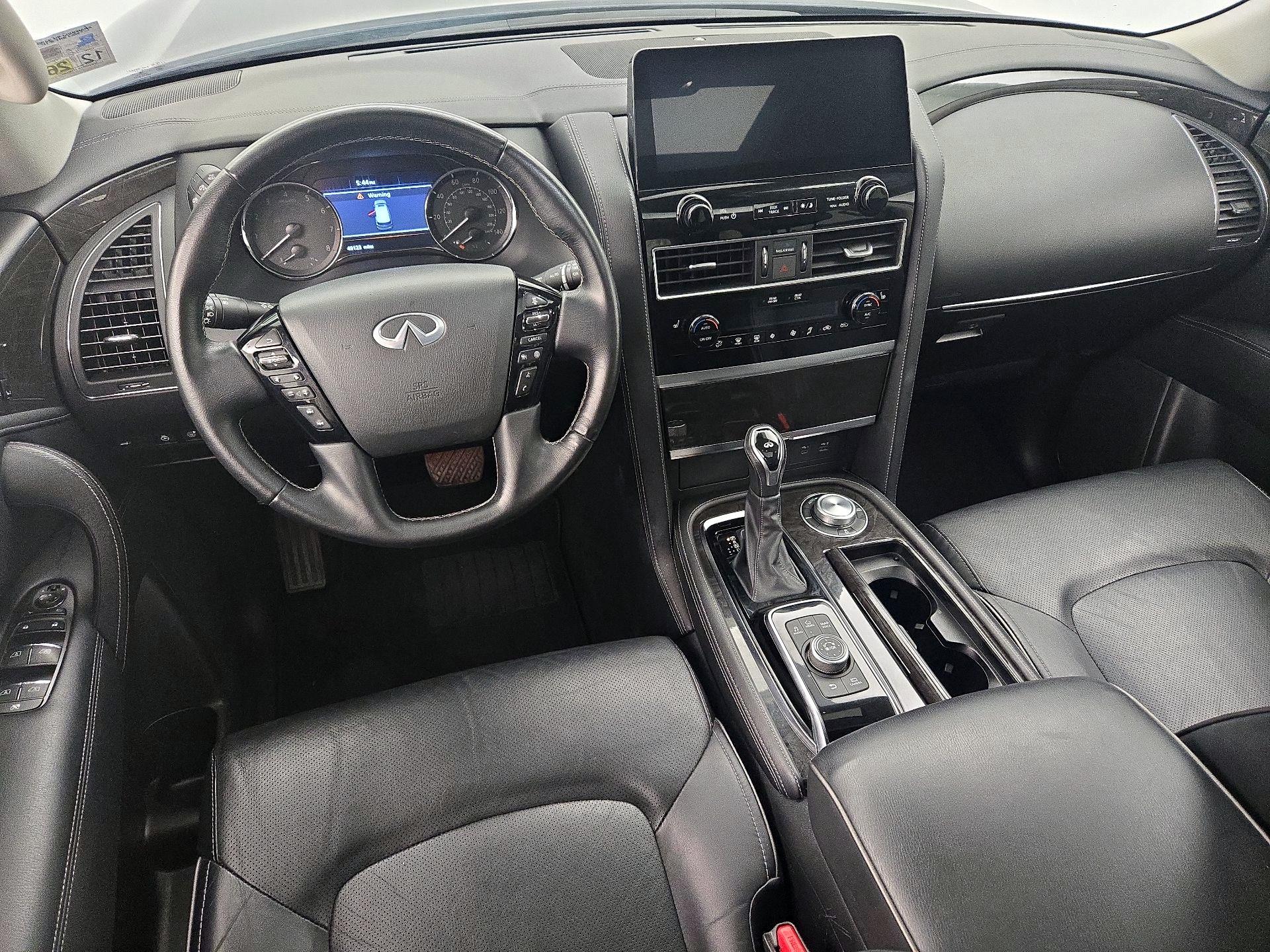 Thumbnail: 2024 INFINITI QX80 - 9