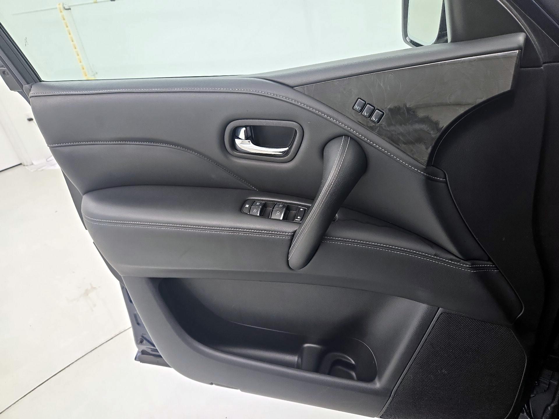 Thumbnail: 2024 INFINITI QX80 - 12