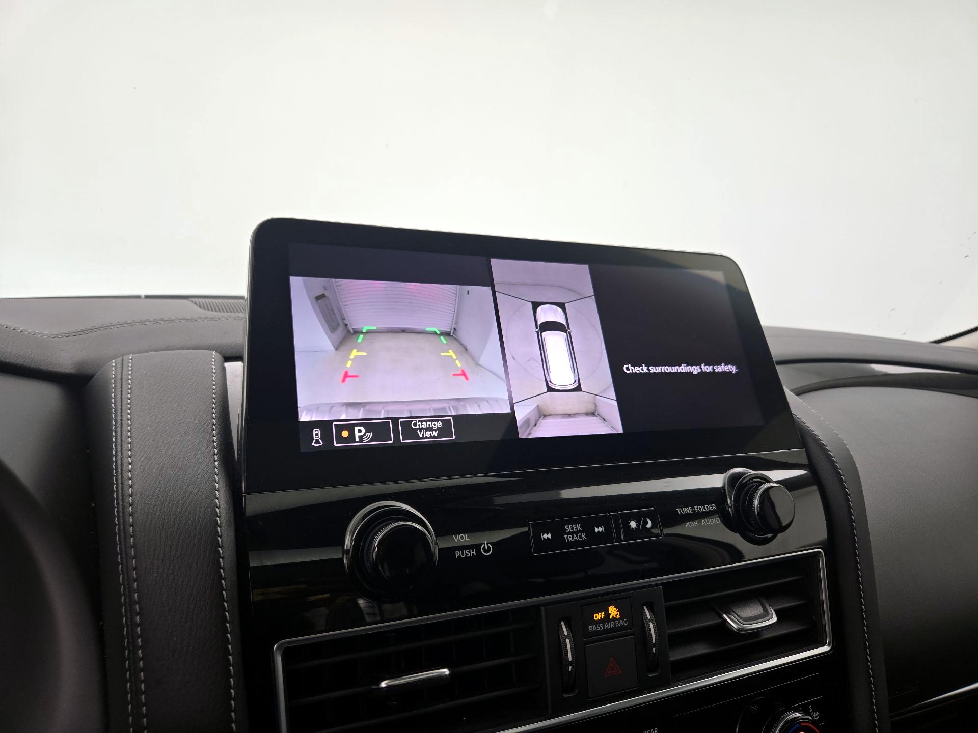 Thumbnail: 2024 INFINITI QX80 - 15