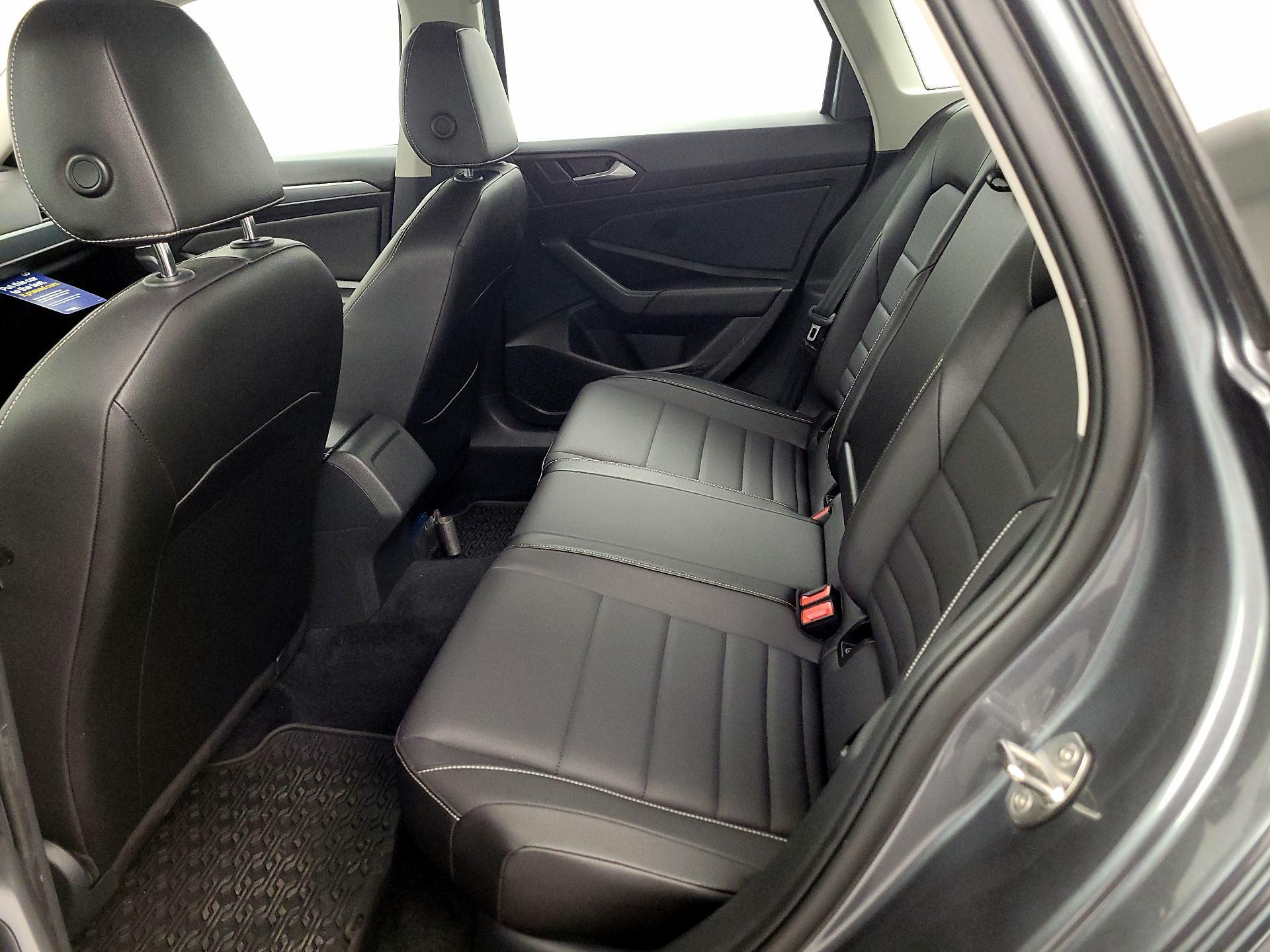 Thumbnail: 2022 Volkswagen Jetta - 17