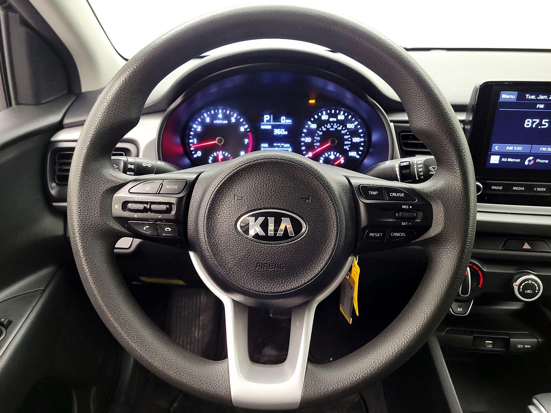 Thumbnail: 2021 Kia Rio - 10