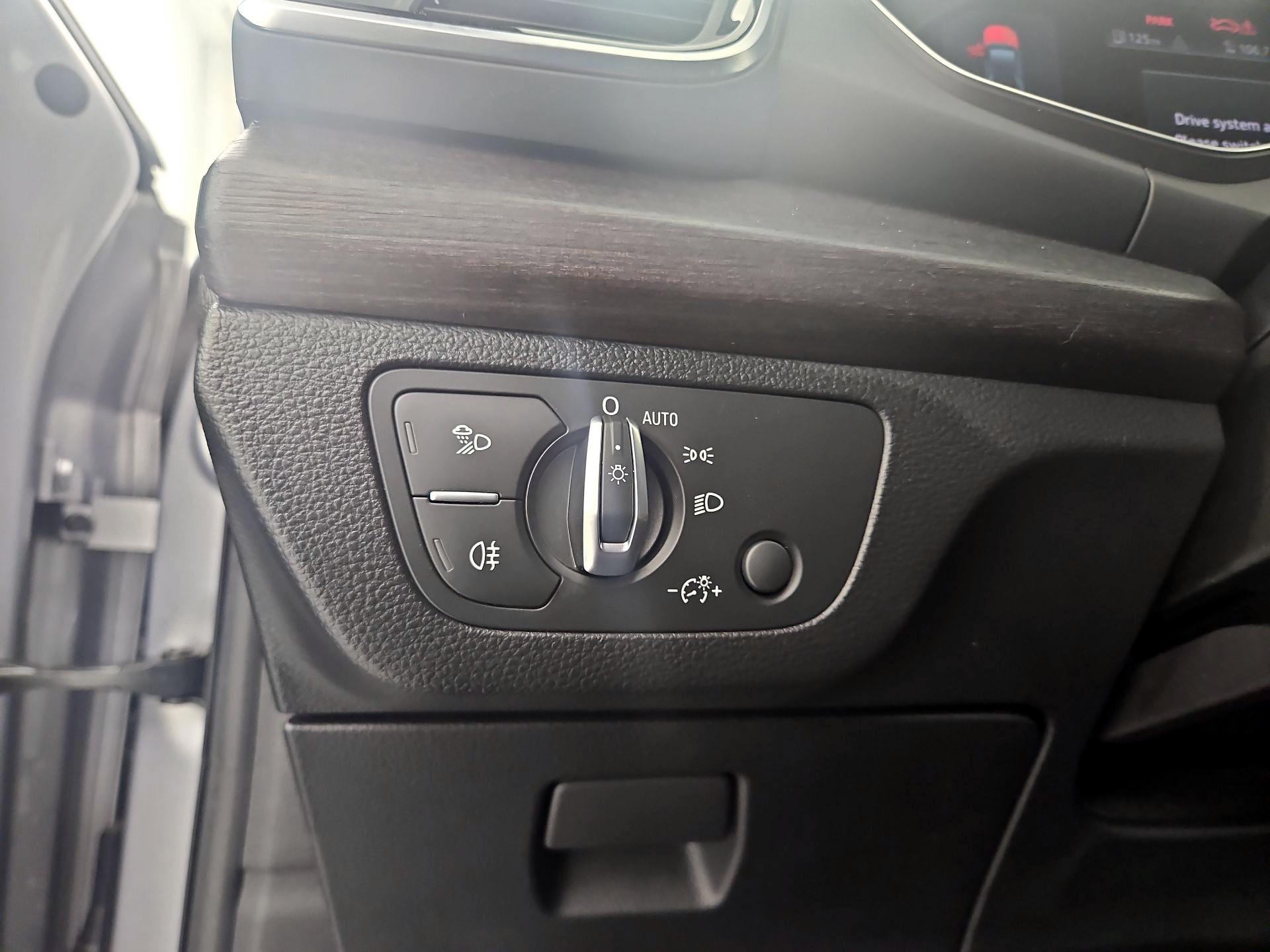 Thumbnail: 2022 Audi Q5 - 13