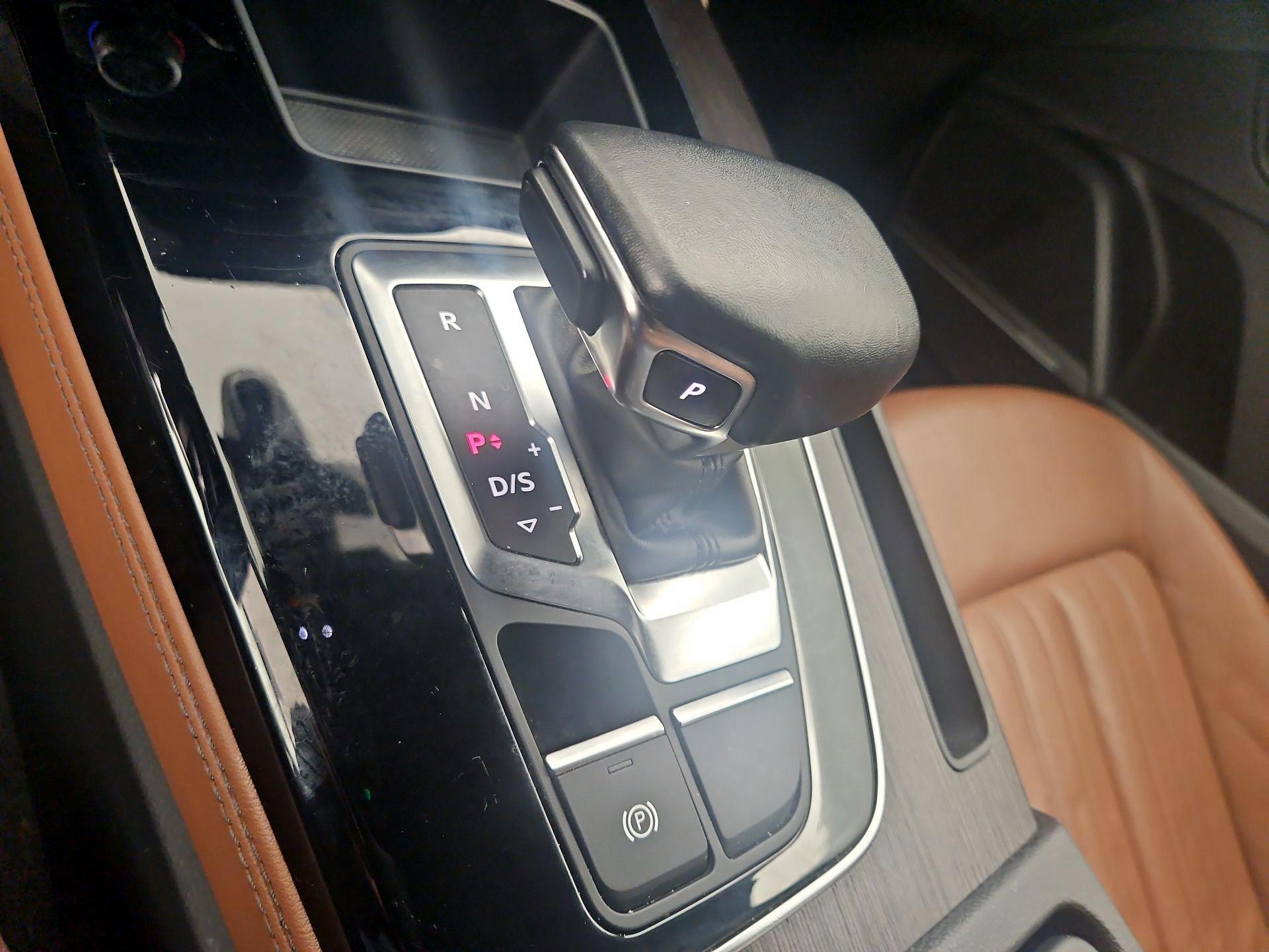 Thumbnail: 2022 Audi Q5 - 18