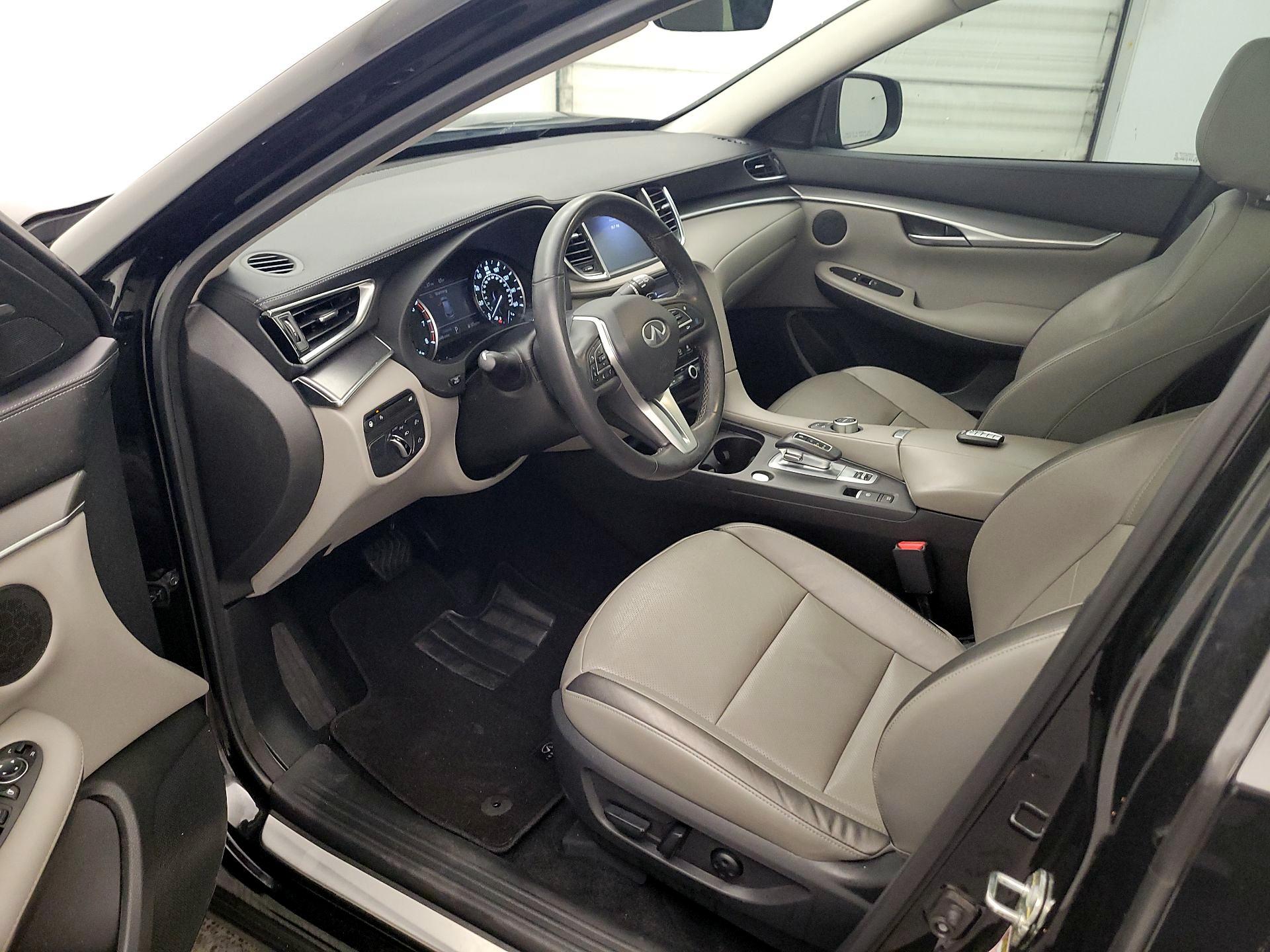 Thumbnail: 2023 INFINITI QX50 - 11