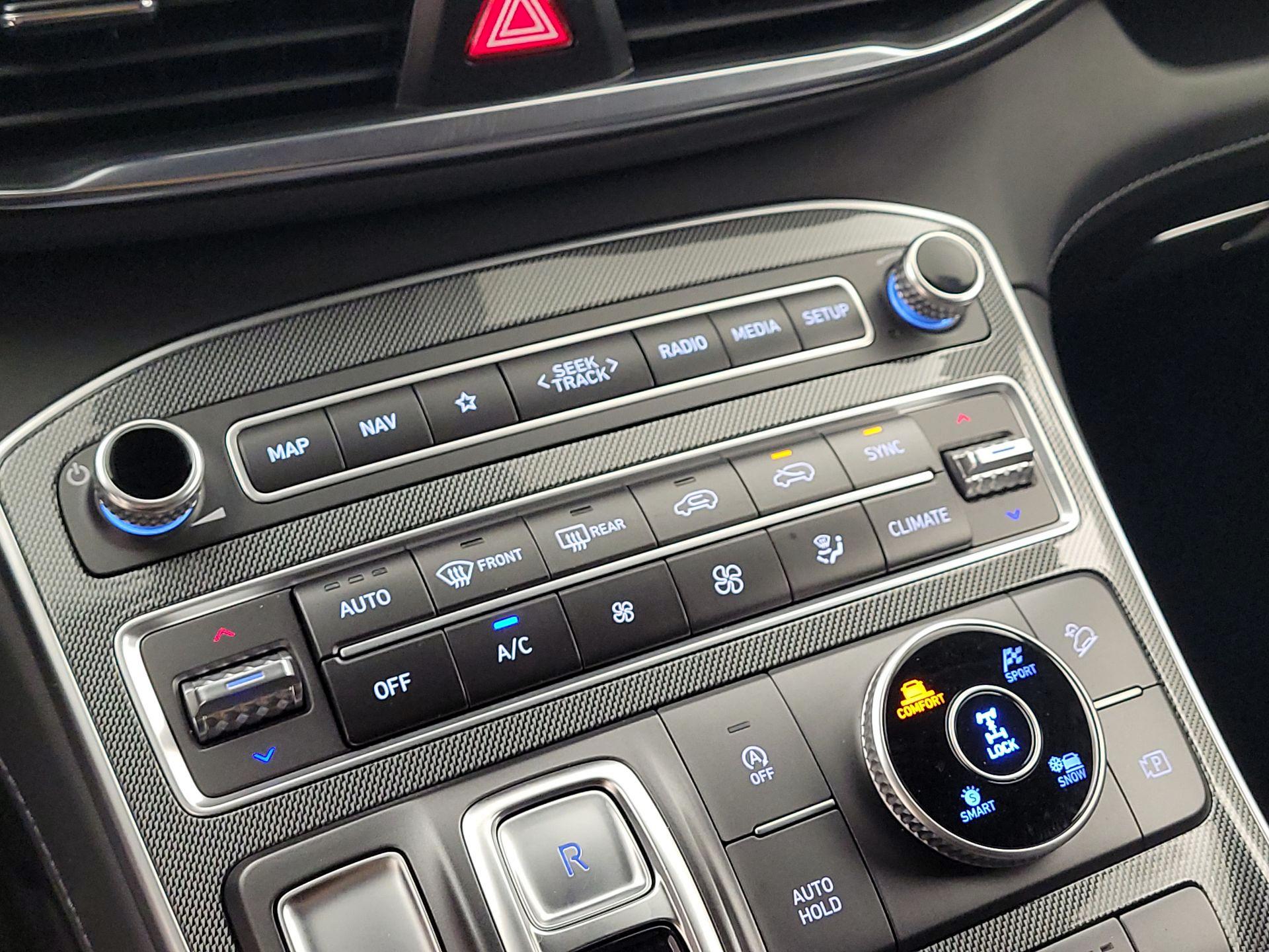 Thumbnail: 2022 Hyundai Santa Fe - 16