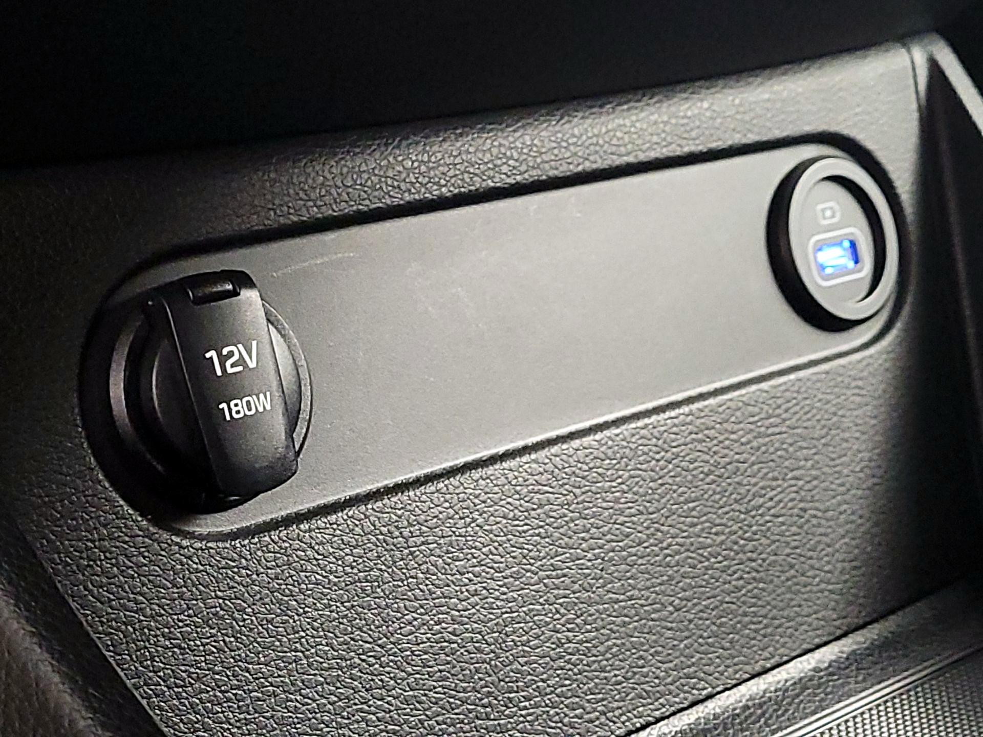 Thumbnail: 2022 Hyundai Santa Fe - 18