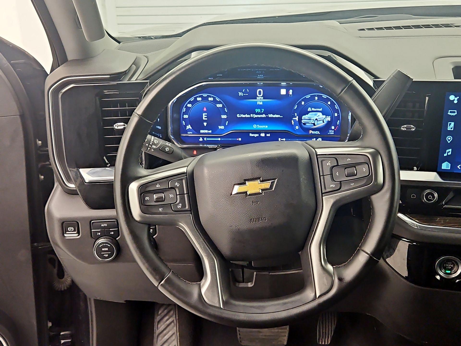 Thumbnail: 2023 Chevrolet Silverado 1500 - 10