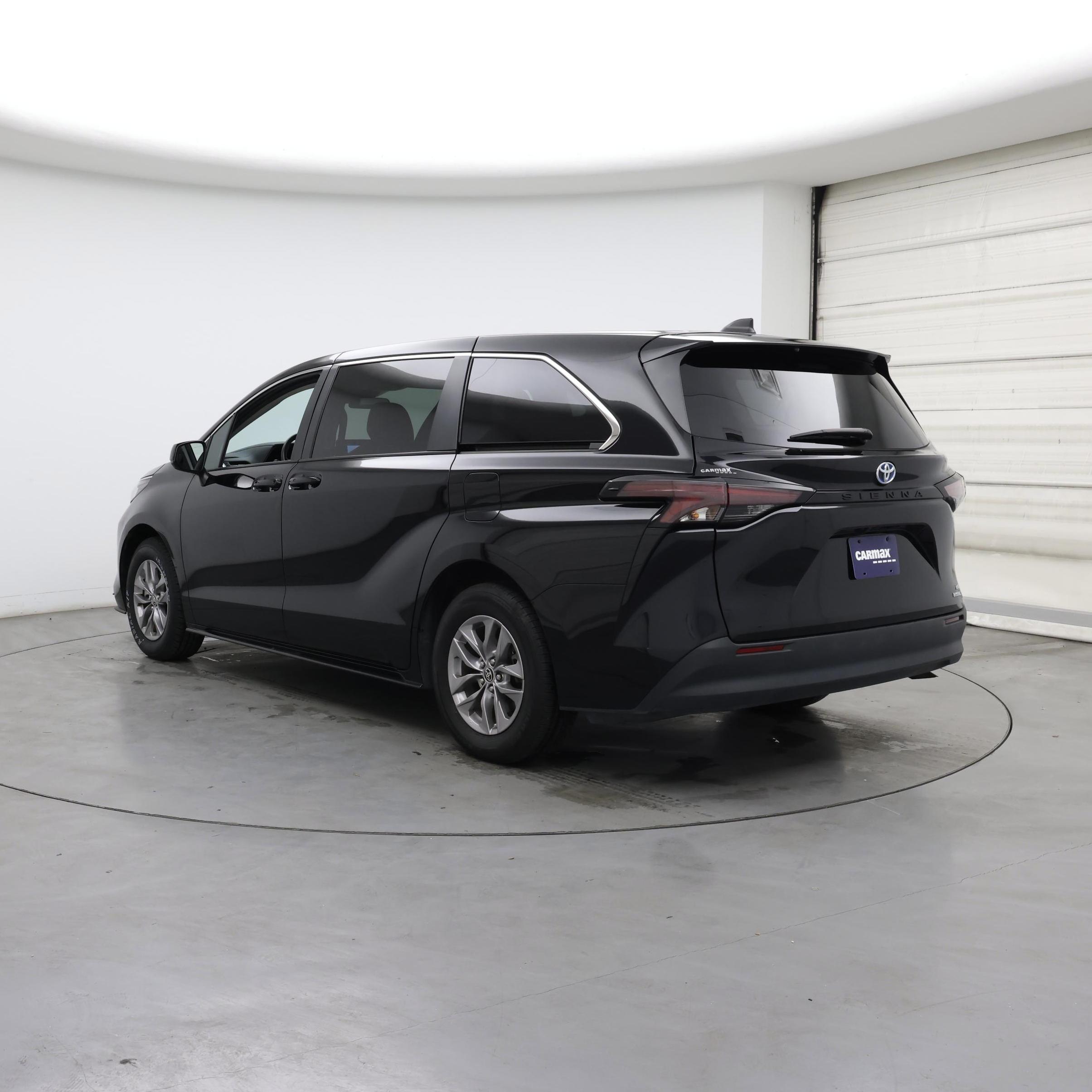 Thumbnail: 2024 Toyota Sienna - 2