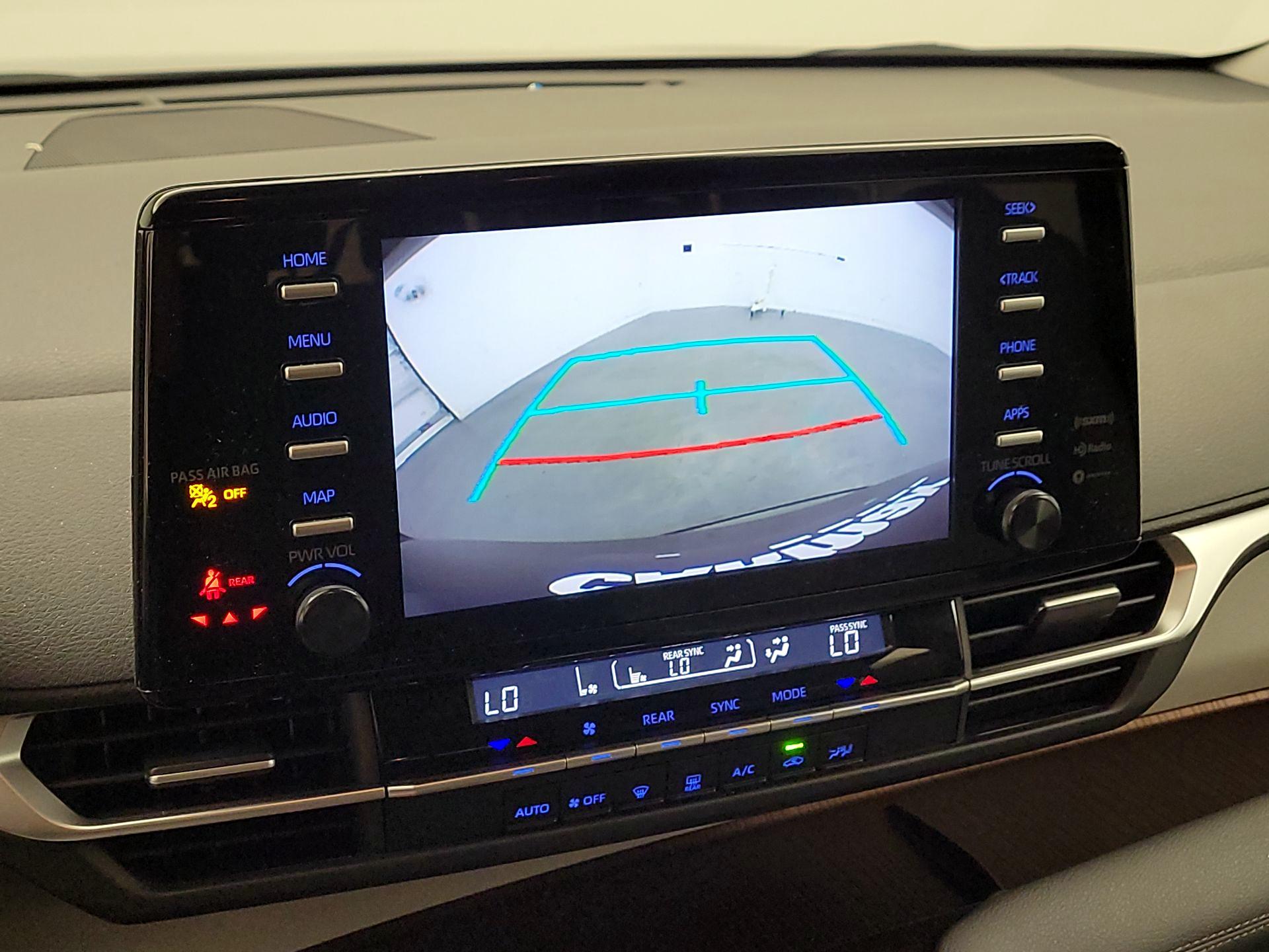 Thumbnail: 2024 Toyota Sienna - 14